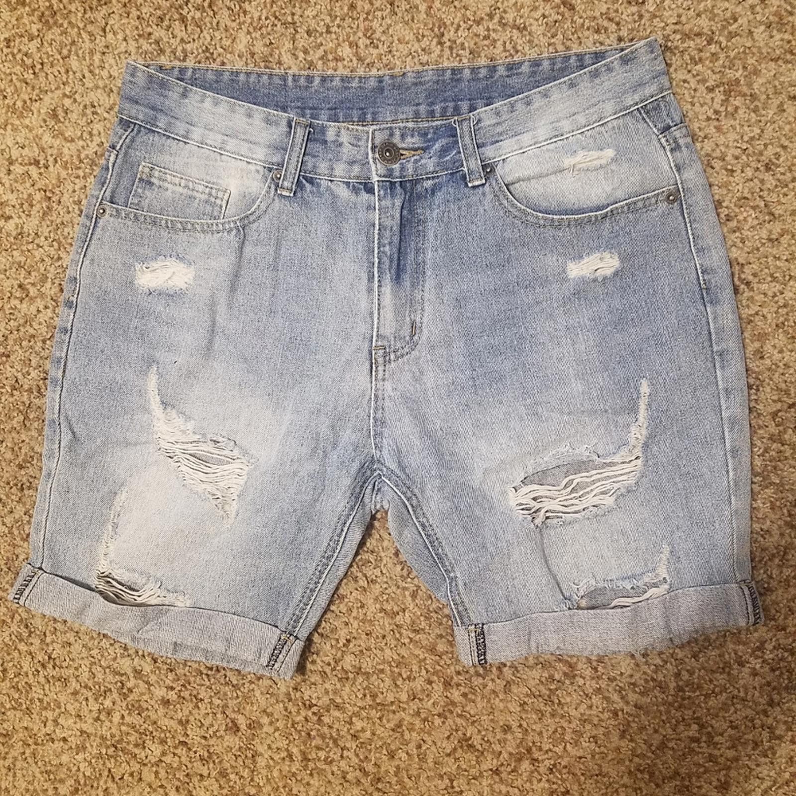Designer Fisherfield Distressed Denim Shorts Size 32 Size 32" / US 10 / IT 46 - 1 Thumbnail