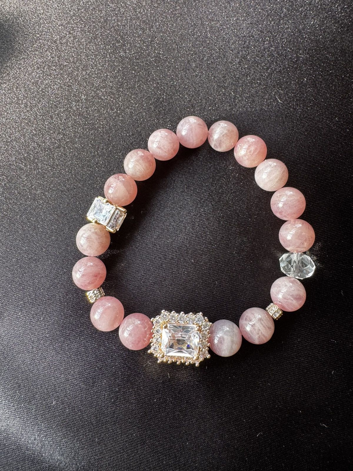Handmade Purple pink quartz bracelet Size ONE SIZE - 1 Thumbnail