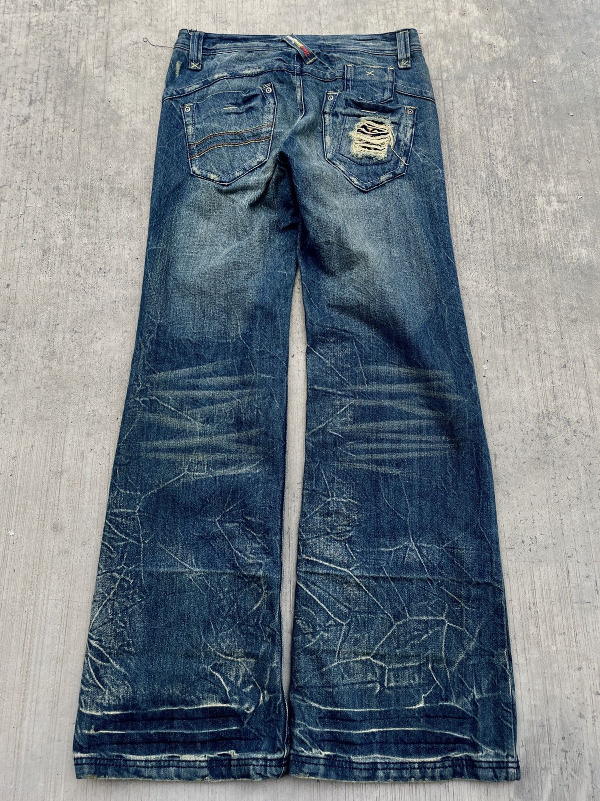 If Six Was Nine 💥RARE💥2000s JAPANESE BRAND CASSE JEANS CRAZY WHISKER FLARE Size 29" - 1 Thumbnail