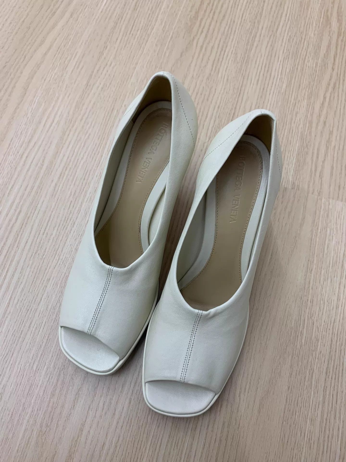 Bottega Veneta BV White Open-Toe Heels Size 38 New Size US 7.5 / IT 37.5 - 1 Thumbnail