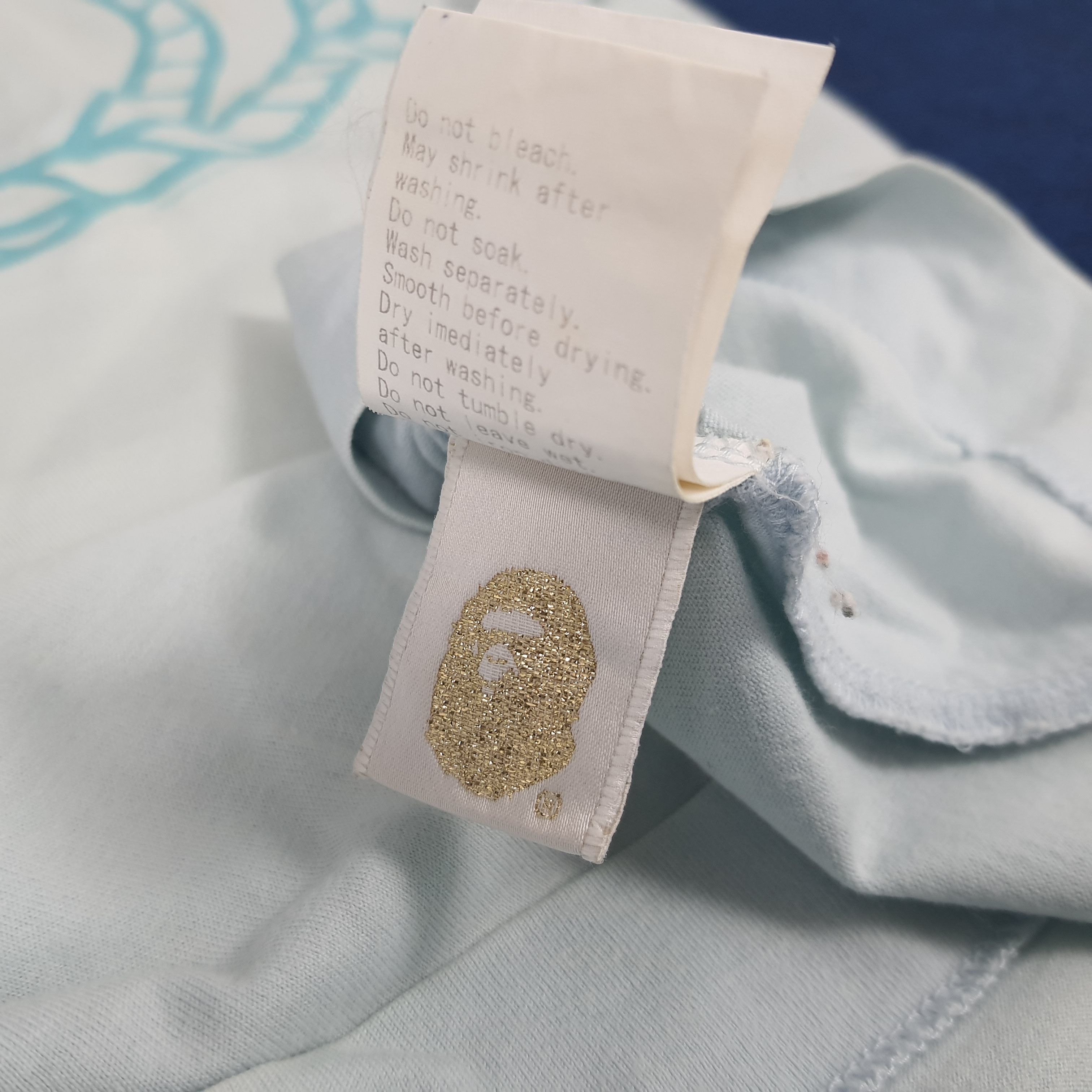 Japanese Brand × Vintage Vintage A Bathing Ape Logo Design Tshirt Size US L / EU 52-54 / 3 - 13 Thumbnail
