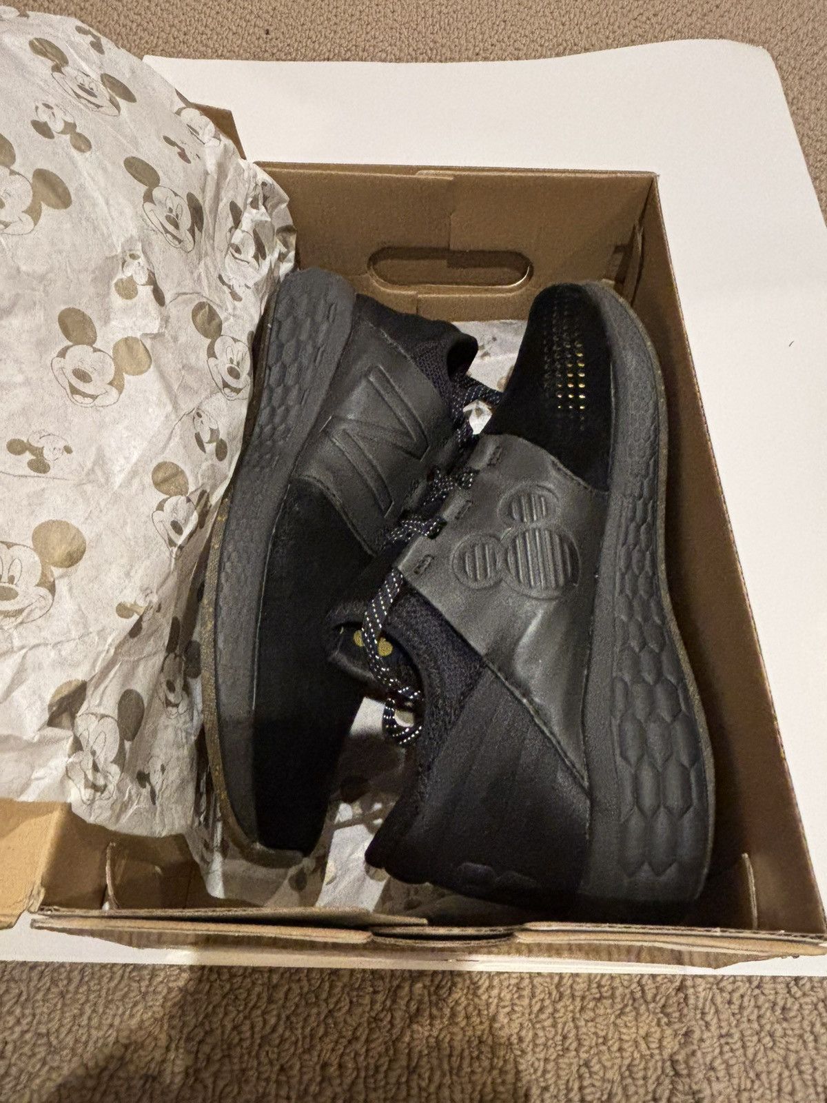 Disney × New Balance New Balance x Disney Cruz v2 Shoes (M10) Size US 10 / EU 43 - 8 Thumbnail