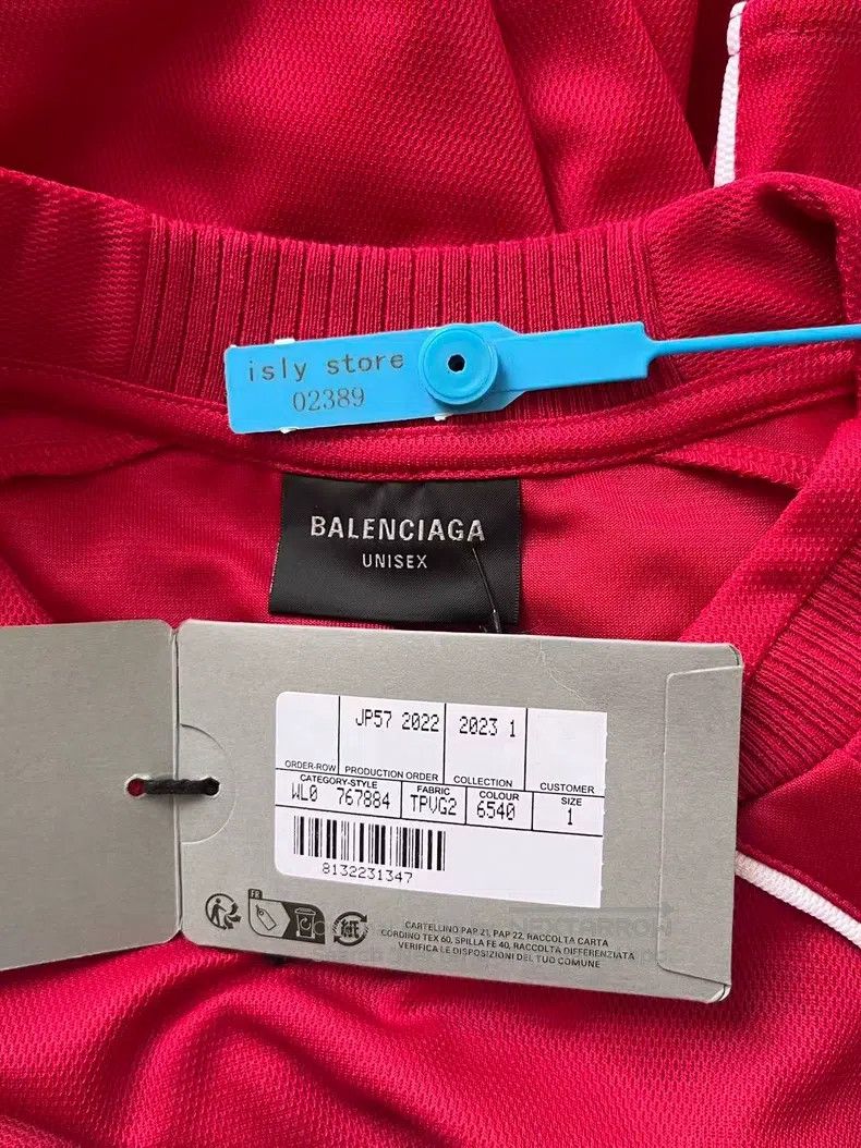 Balenciaga Balenciaga Letter Printed Round Neck Short Sleeve T-Shirt Size US S / EU 44-46 / 1 - 7 Thumbnail