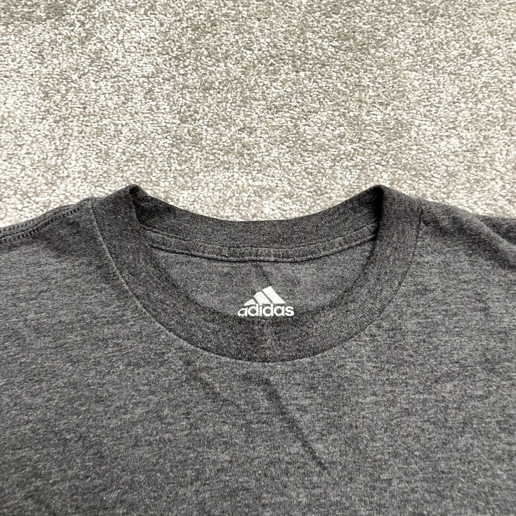 Adidas Adidas Graphic T-Shirt Mens Medium Dark Gray Crew Neck Short Sleeve Casual Tee Size US M / EU 48-50 / 2 - 4 Thumbnail