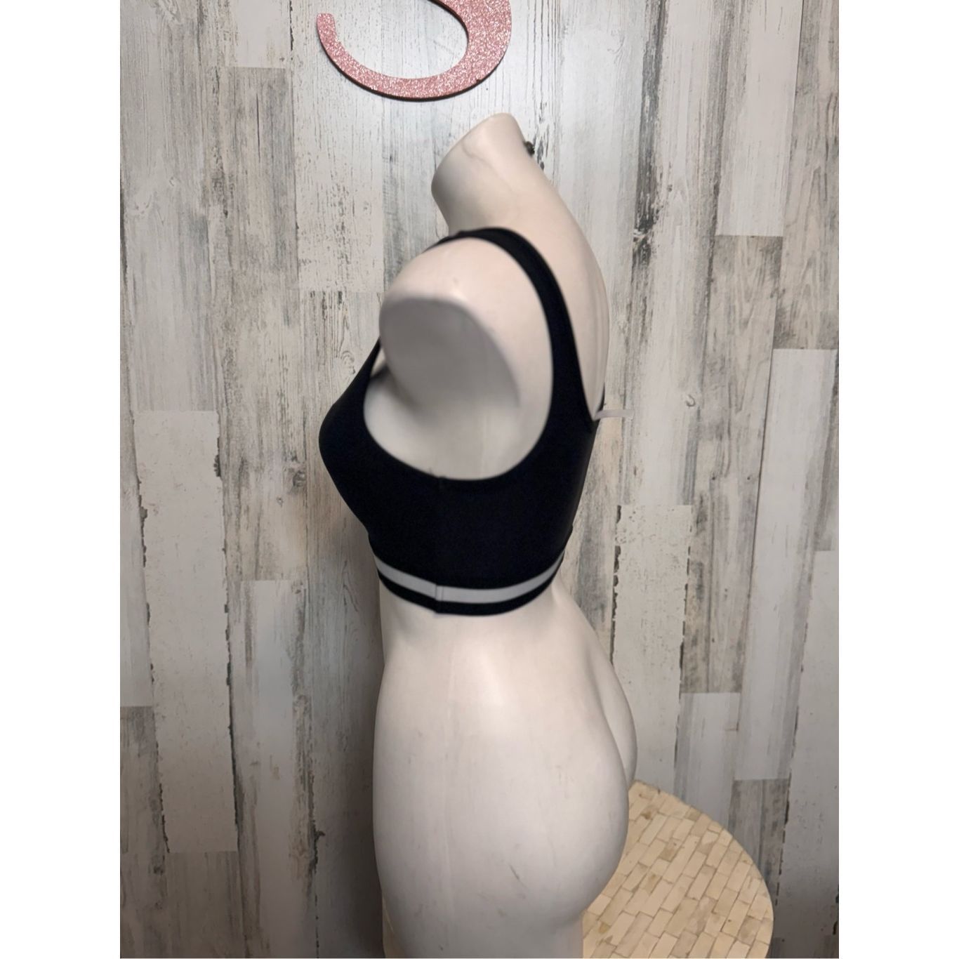 Other No Boundaries XS Black Babe Crop Tank Top Rose Graphic Size XS / US 0-2 / IT 36-38 - 5 Thumbnail