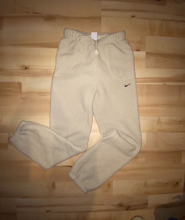 Fuzzy nike online joggers