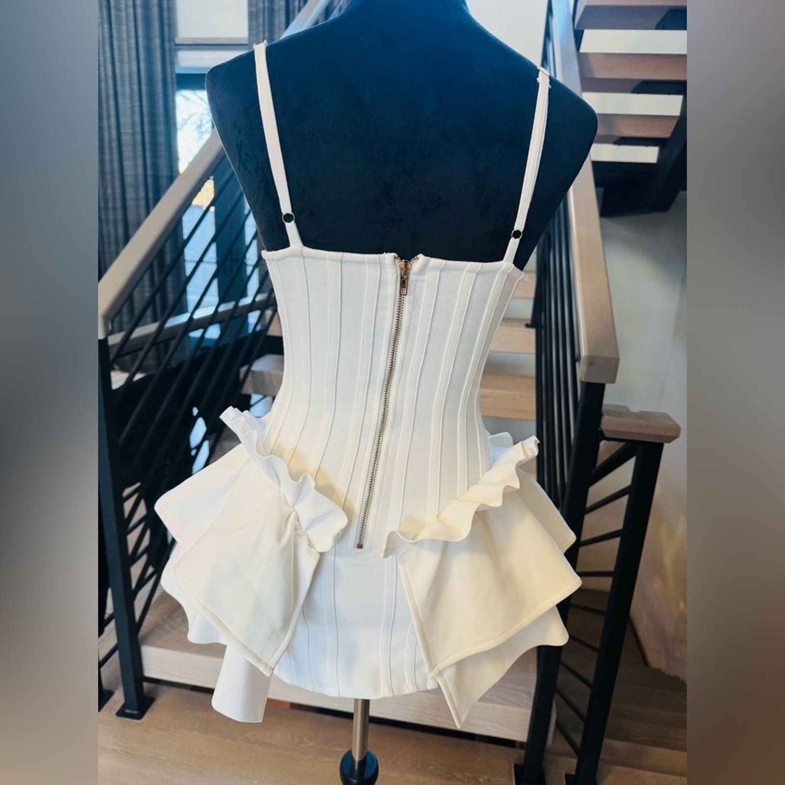 Other Luxe White Sleeveless Bodycon Dress size XS Size XS / US 0-2 / IT 36-38 - 9 Thumbnail