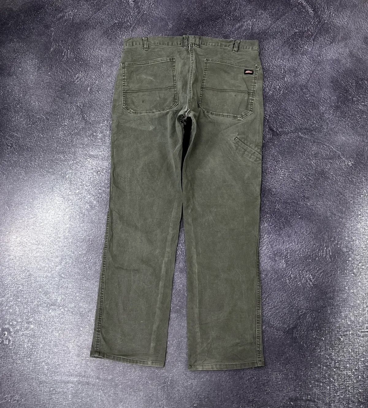 Dickies × Vintage Vintage Dickies Olive Work Hype Carpenter Baggy Pants Size US 34 / EU 50 - 1 Thumbnail