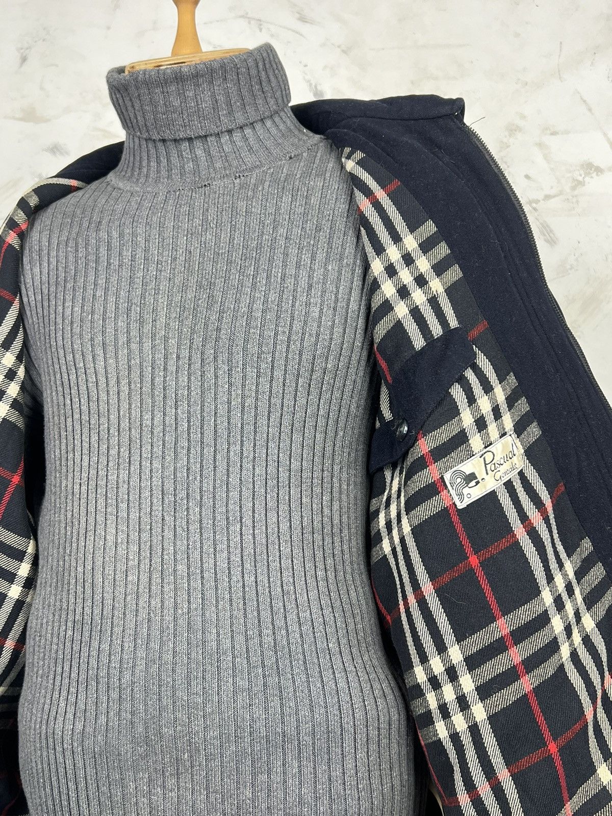 Burberry Vintage Burberrys Wool Bomber Jacket Size L Size US L / EU 52-54 / 3 - 7 Thumbnail