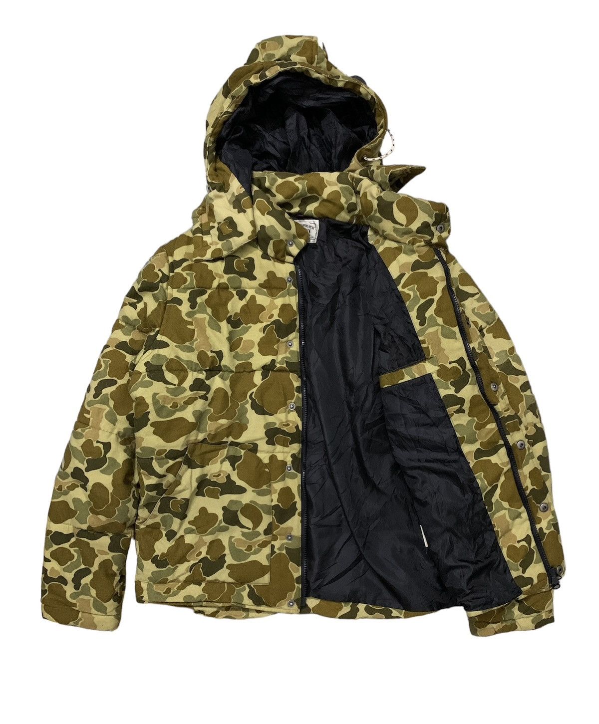 Japanese Brand × Vintage Vintage similar Bathing Ape Camo puffer hooded Jacket (B) Size US L / EU 52-54 / 3 - 6 Thumbnail