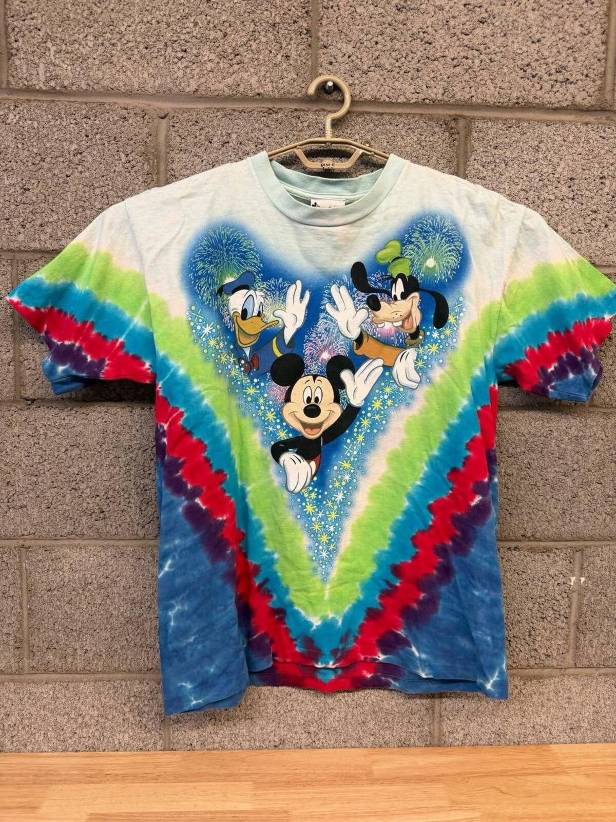 Disney The Walt Disney Company Magic Kingdom Tie Dye Vintage Mickey Size US L / EU 52-54 / 3 - 1 Thumbnail
