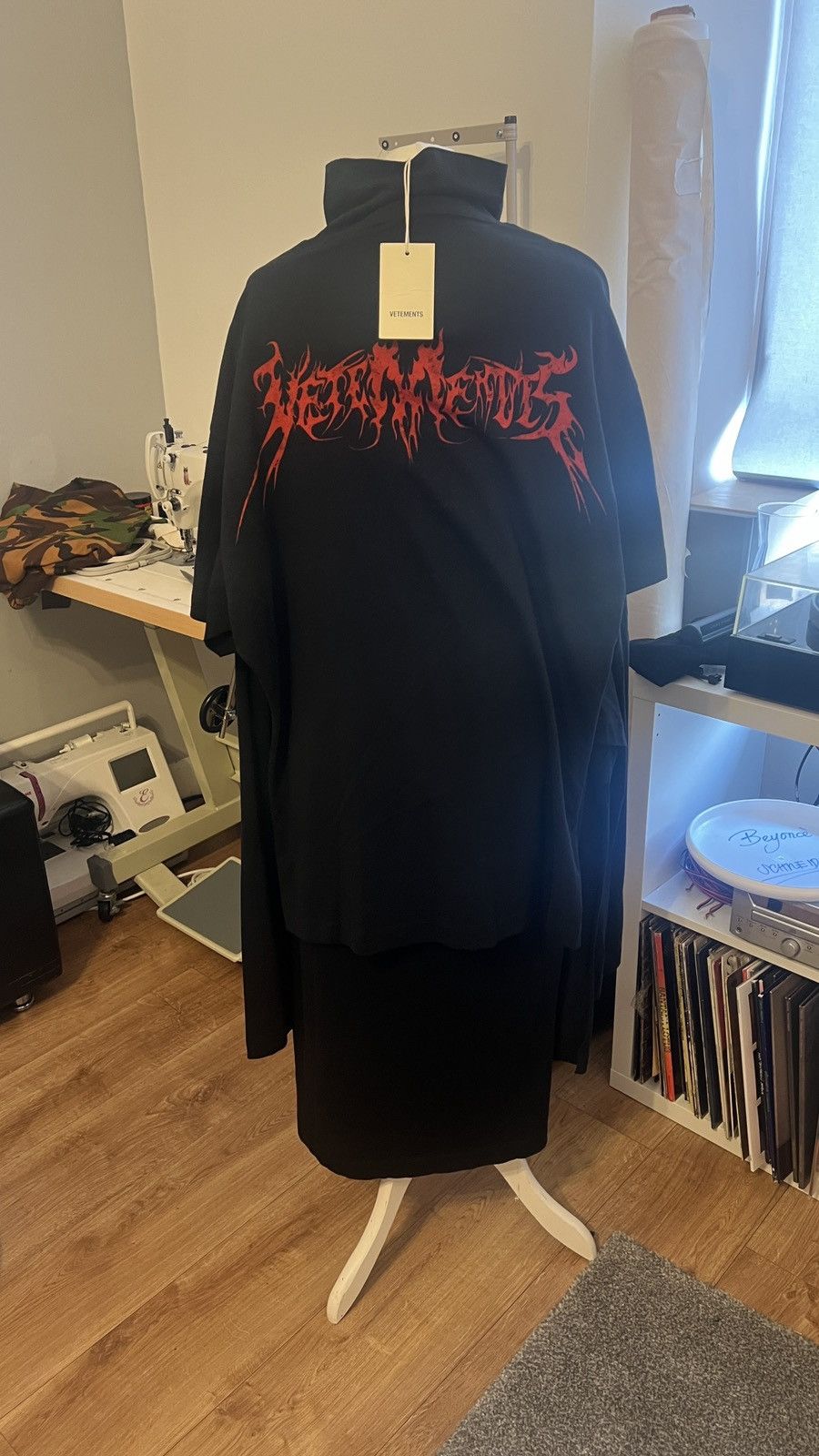 Vetements Vetements Skull Dress Size US S / EU 44-46 / 1 - 5 Thumbnail
