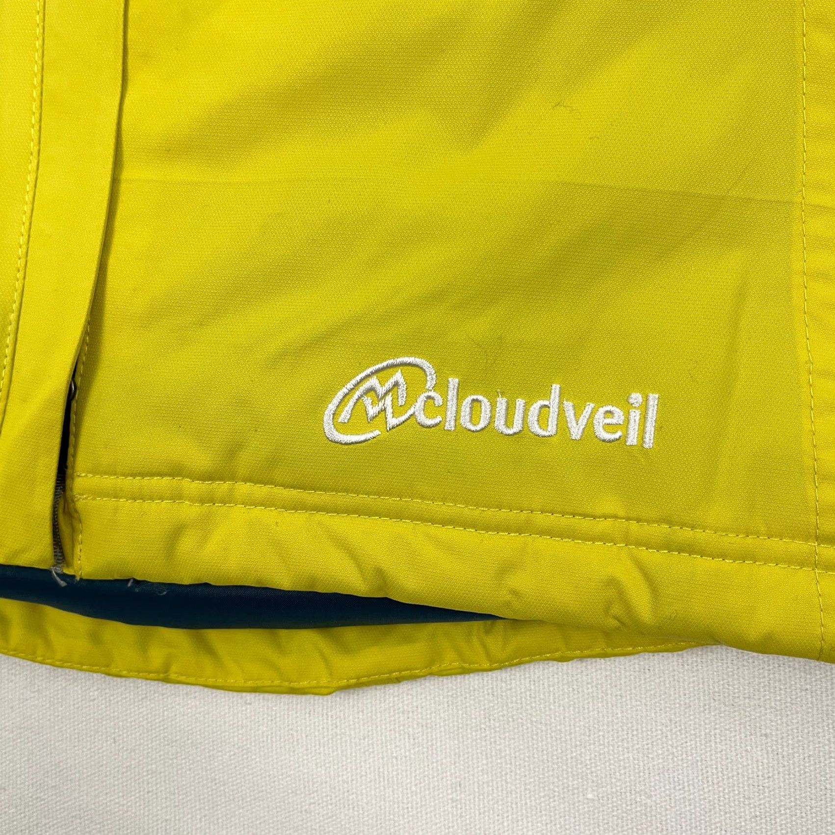 Ecco VINTAGE Cloudveil Jacket Womens L Yellow Ski Snowboard Hooded Snowcore Size L / US 10 / IT 46 - 3 Thumbnail