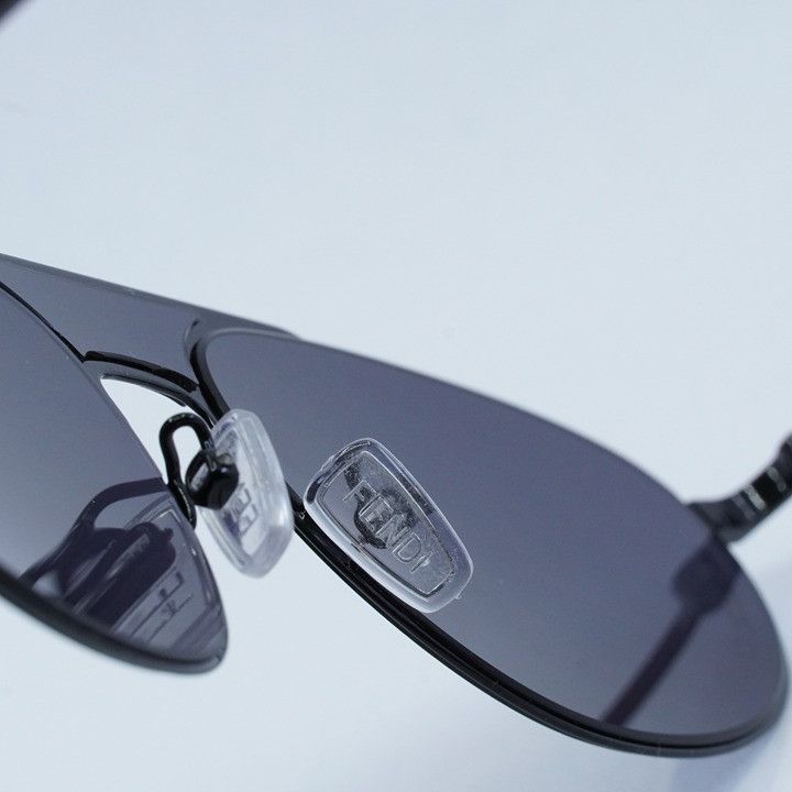 Fendi Fendi FE40072U-Y 01A Sunglasses Black Aviator Frame Size ONE SIZE - 4 Thumbnail