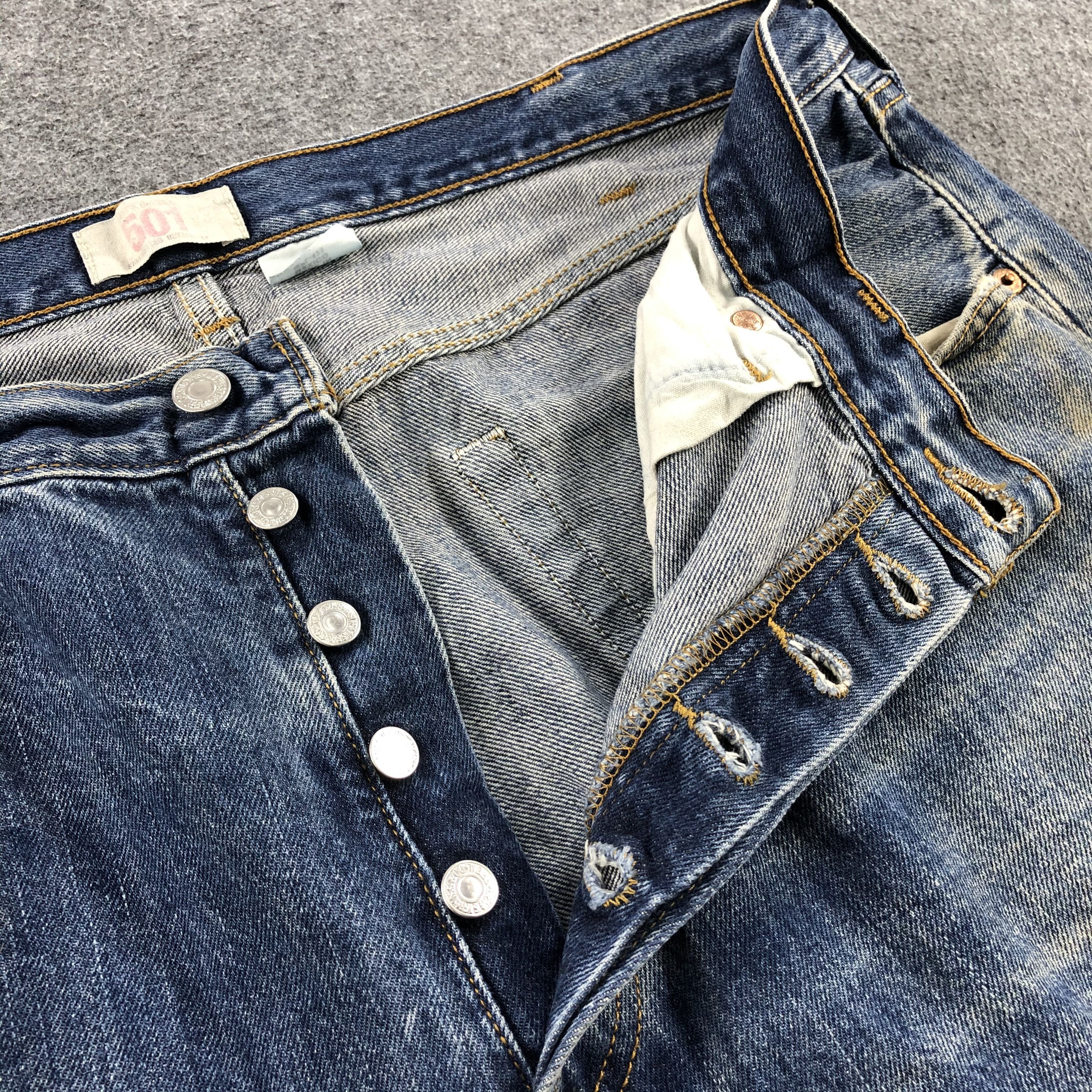 Levi's Vintage Levis 501 Jeans-JM1001 Size US 37 - 8 Thumbnail