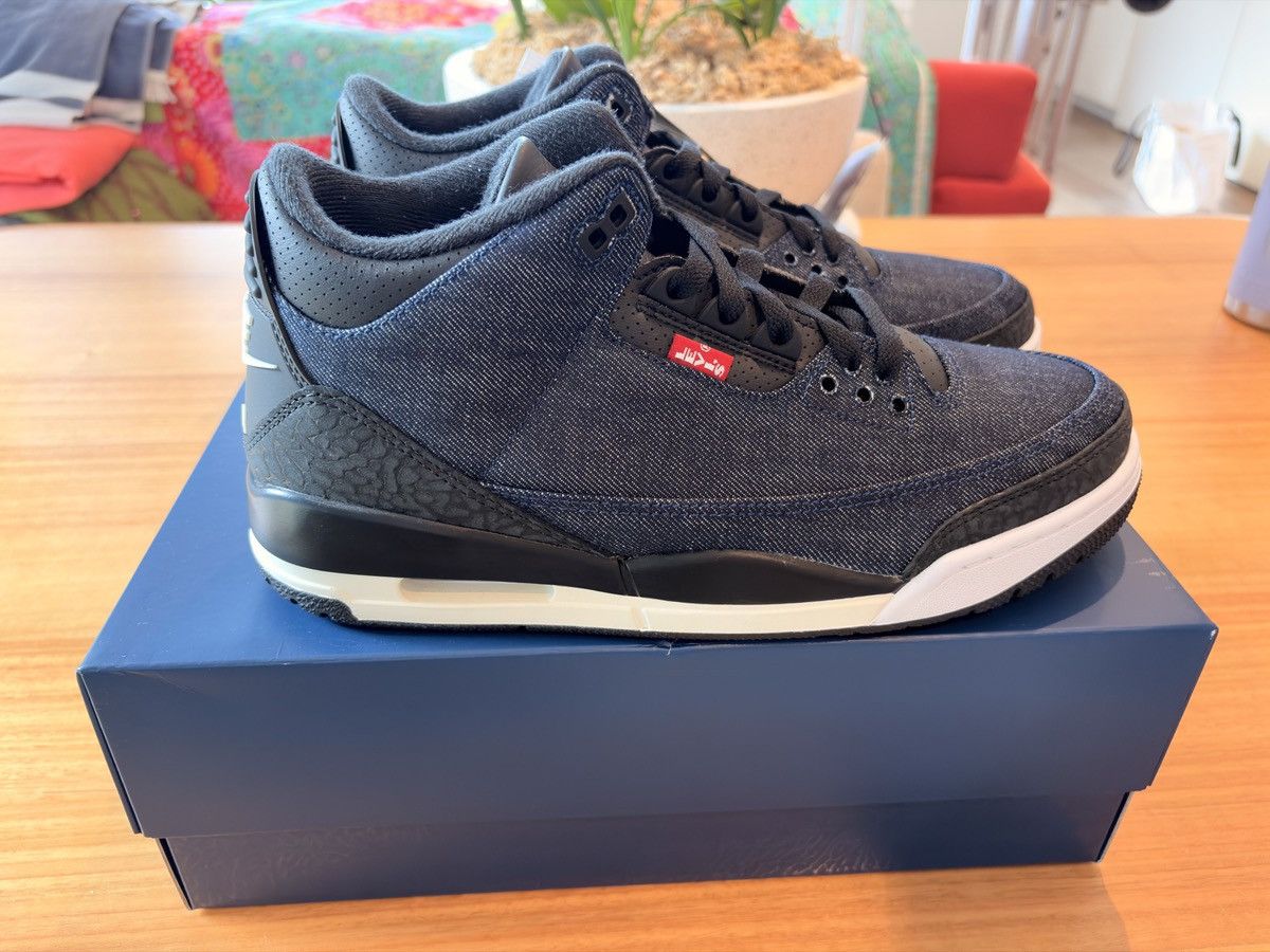 Jordan Brand × Levi's Air Jordan 3 x Levi's Indigo Denim US 10 Deadstock Size US 10 / EU 43 - 2 Thumbnail