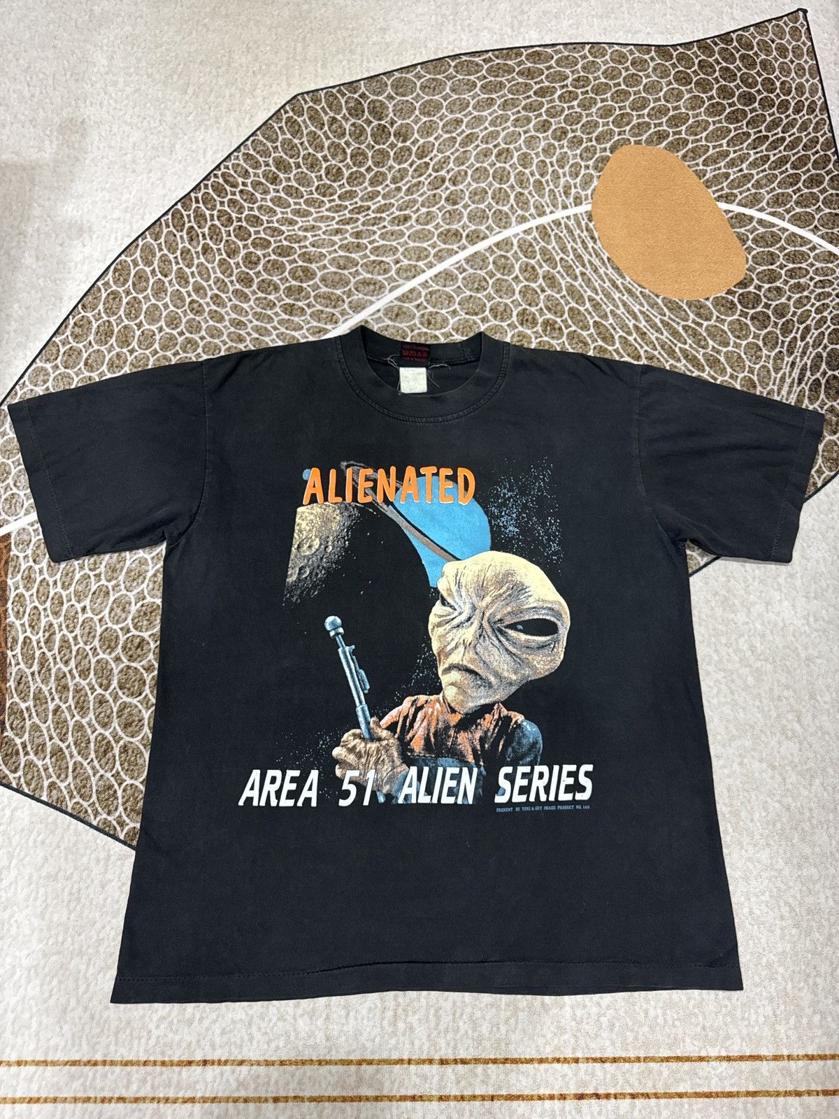 Vintage Vintage Alienated area 51 by tony guy image product 90s Size US L / EU 52-54 / 3 - 1 Thumbnail