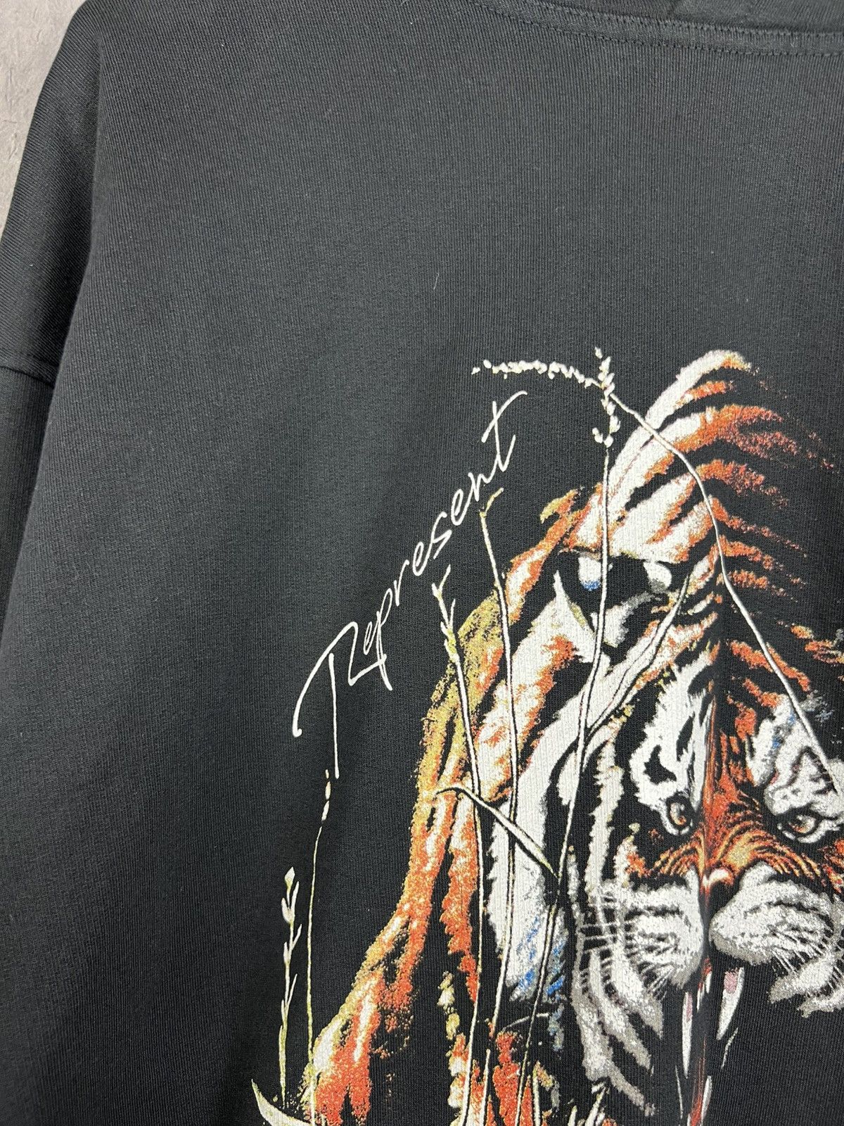Represent Clo. Represent Welcome To The Jungle Tiger Oversized Hoodie Sz M Size US M / EU 48-50 / 2 - 5 Thumbnail