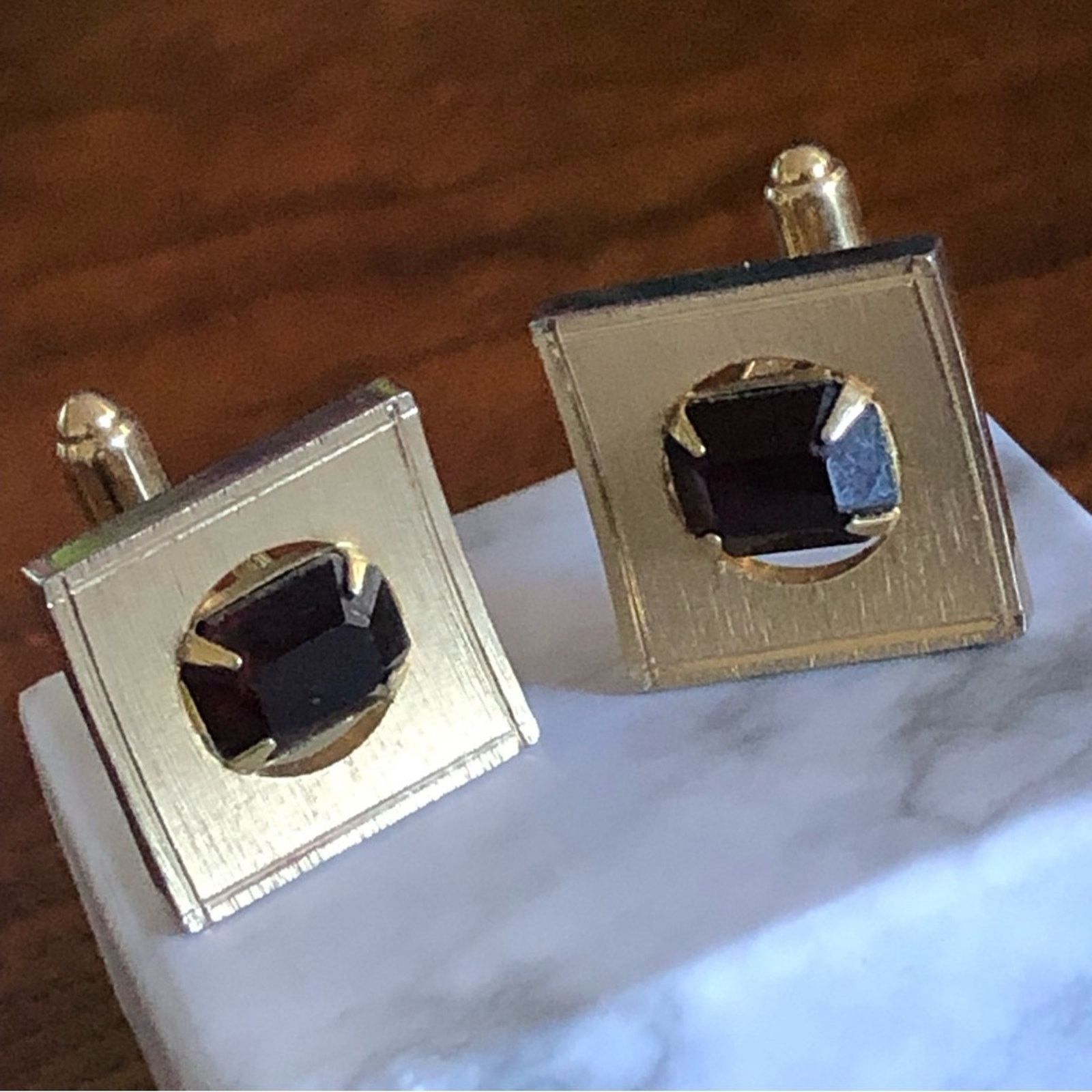 Vintage Vintage Dante emerald cut pyrope garnet cuff links Size ONE SIZE - 1 Thumbnail