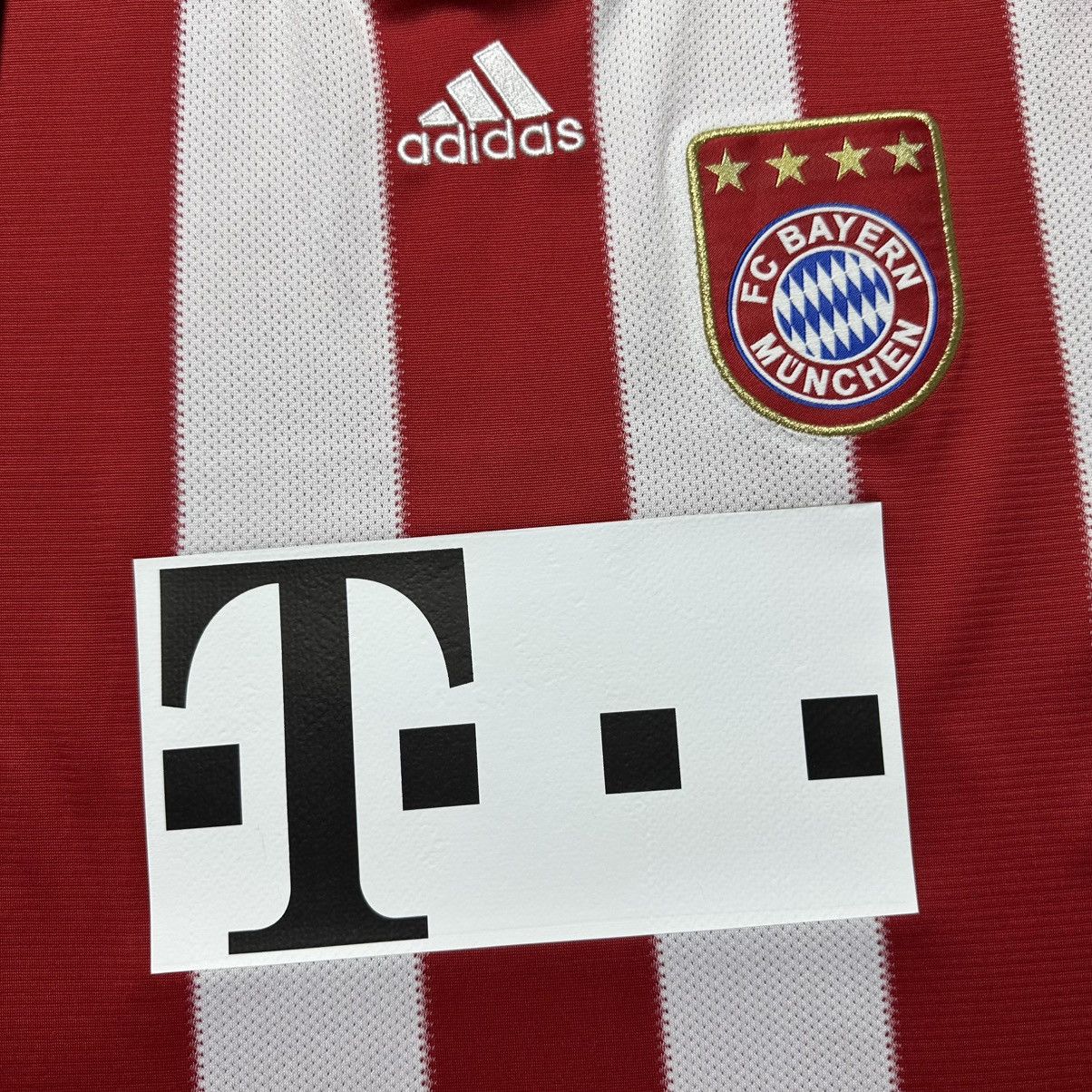 Vintage BAYERN ADIDAS 2010/2011 FOOTBALL HOME JERSEY #10 ROBBEN Size US L / EU 52-54 / 3 - 5 Thumbnail