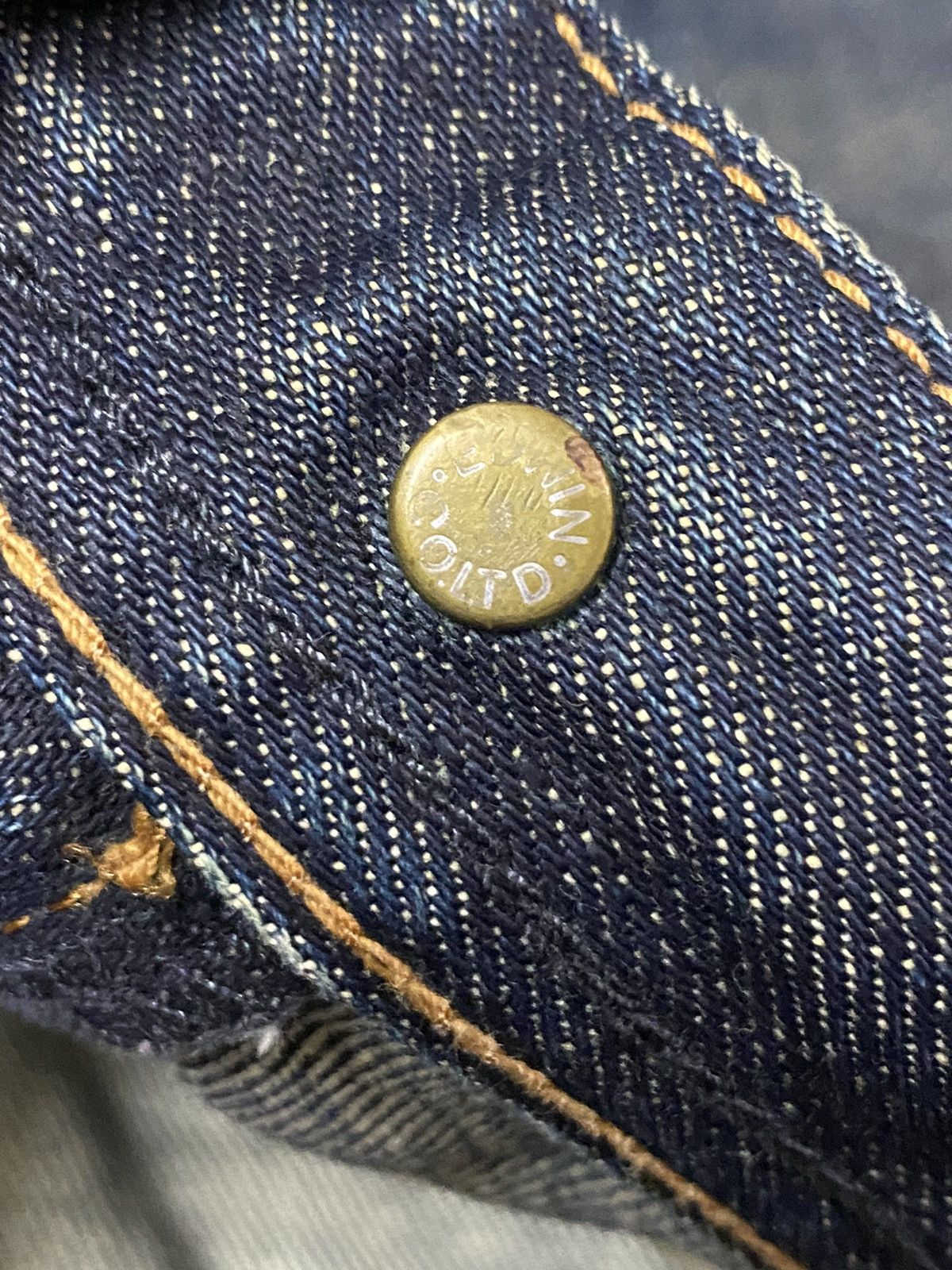 Edwin Edwin Japanese denim jeans with a unique, distressed jeans Size US 29 - 8 Thumbnail