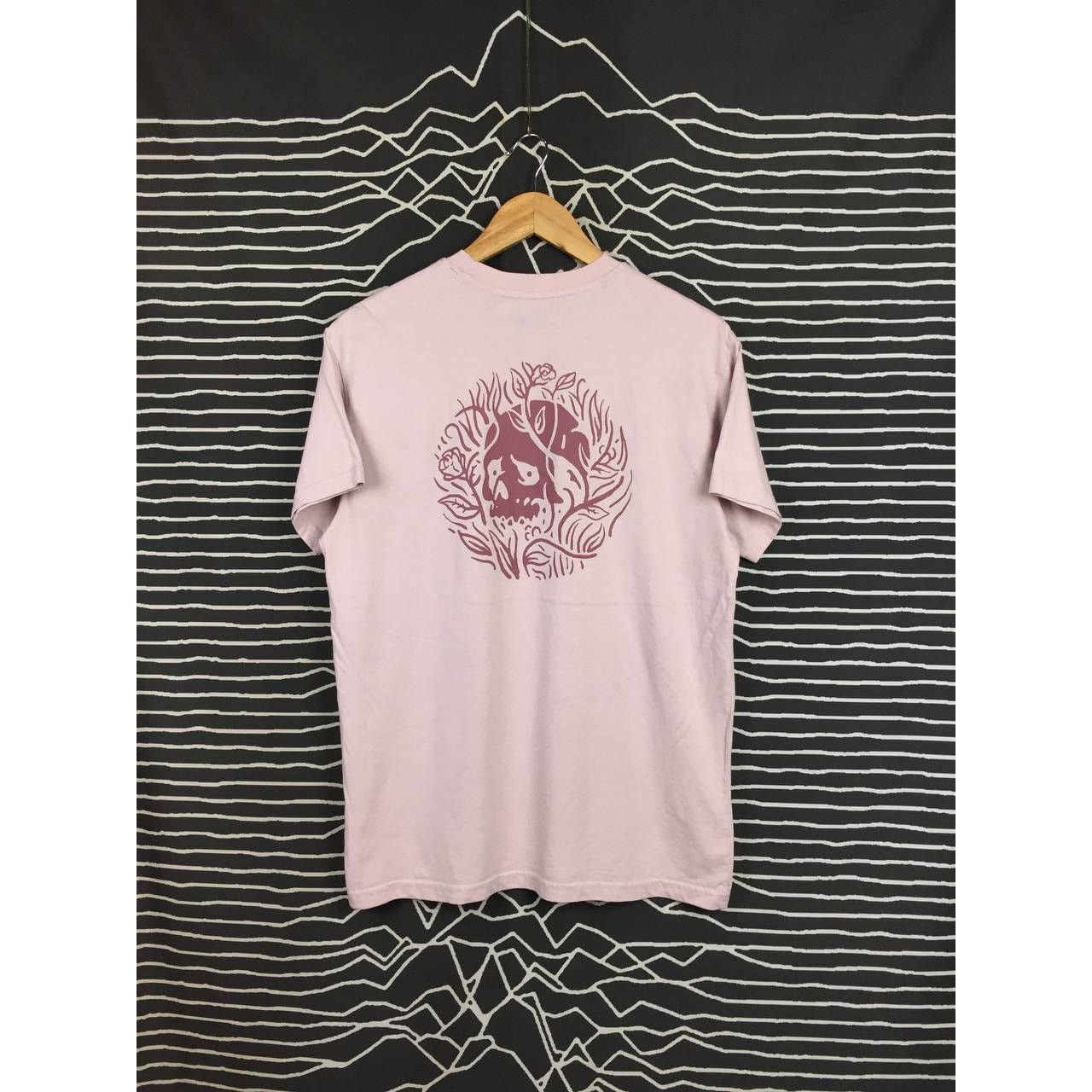 Airwalk Airwalk Skull Floral Graphic Skate Streetwear Tee Size US S / EU 44-46 / 1 - 2 Thumbnail