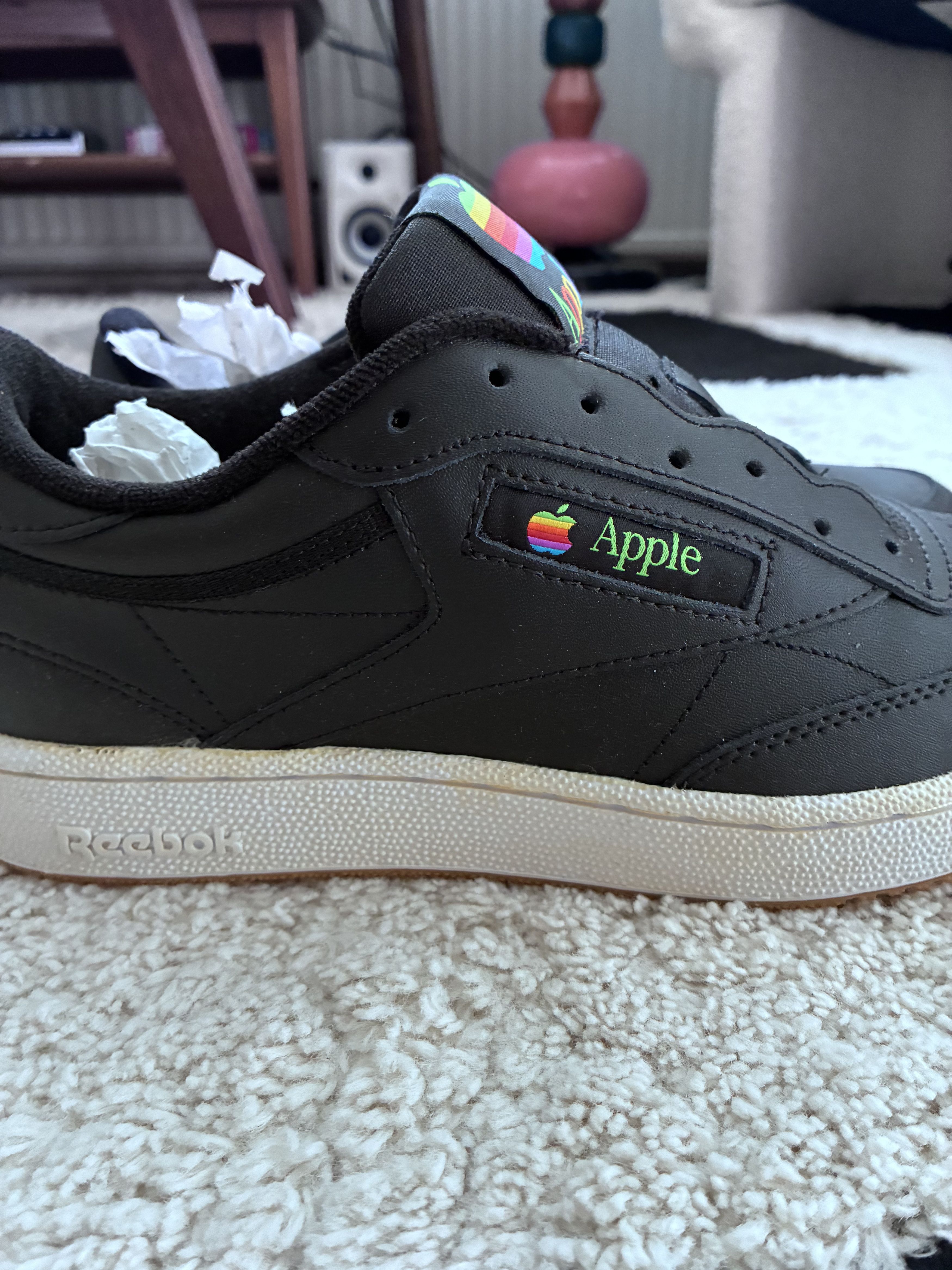 Reebok Thinking Different x Foxtrot "Bad Apple" Employee Shoe 9 Size US 9 / EU 42 - 2 Thumbnail