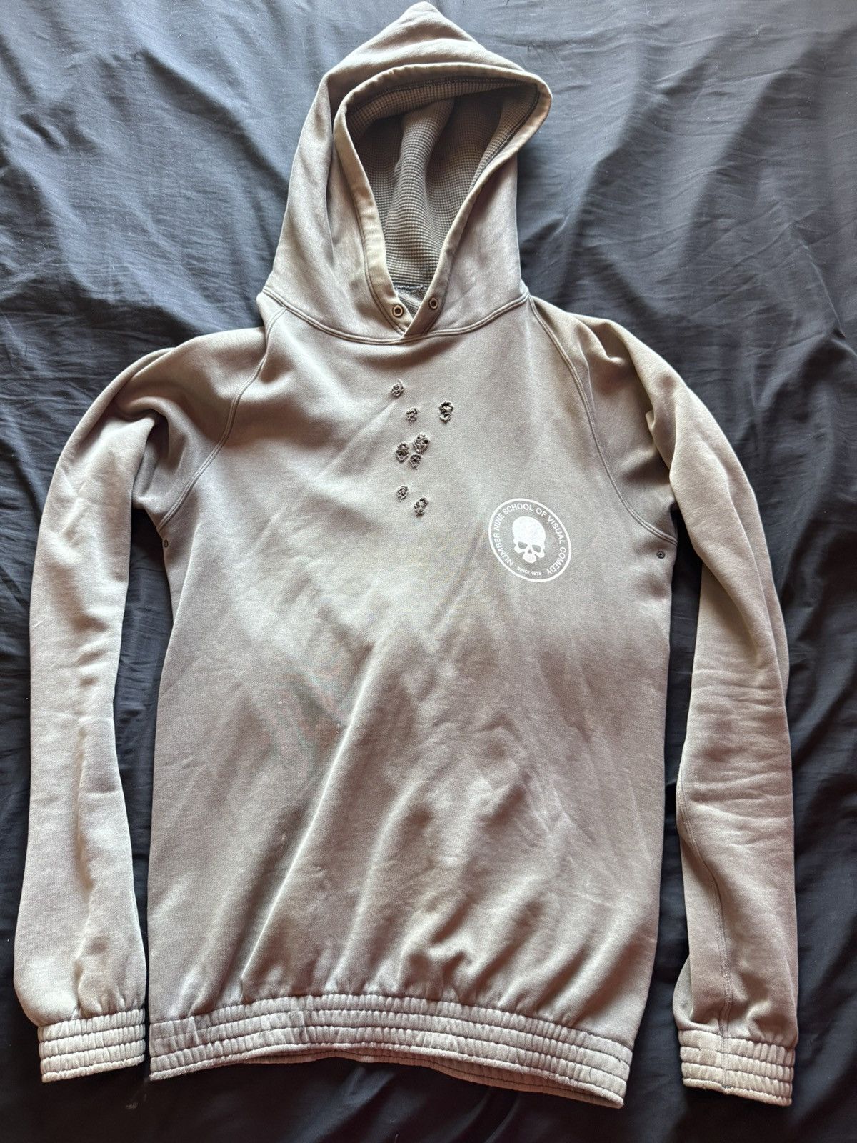スケートボード SCHOOL OF VISUAL COMEDY PULLOVER HOODIE School Of Visual Comedy Small Logo Pullover Hoodie - Number