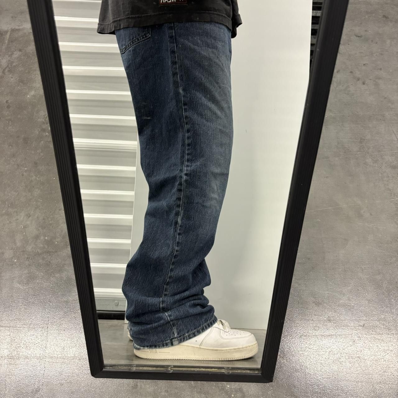 Vintage Crazy Vintage Y2K/2000s Super Baggy Streetwear Grunge Dark Wash Denim Jeans! Size US 36 / EU 52 - 2 Thumbnail