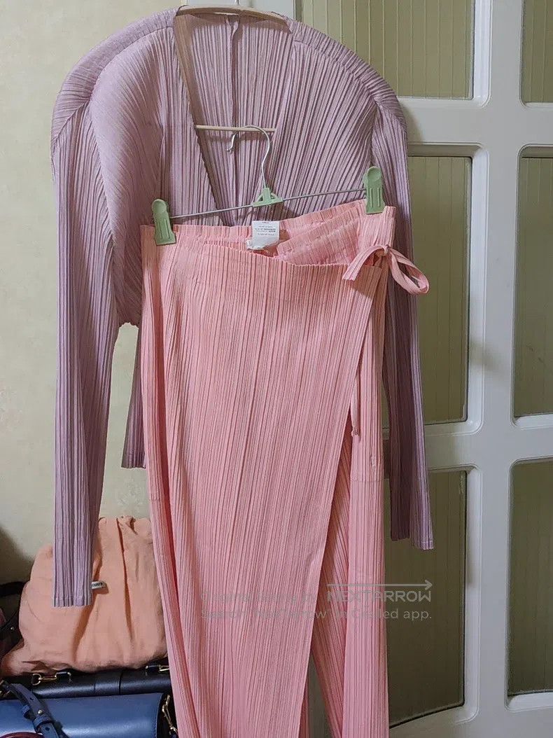 Issey Miyake Issey Miyake Purple Top Size S / US 4 / IT 40 - 1 Thumbnail