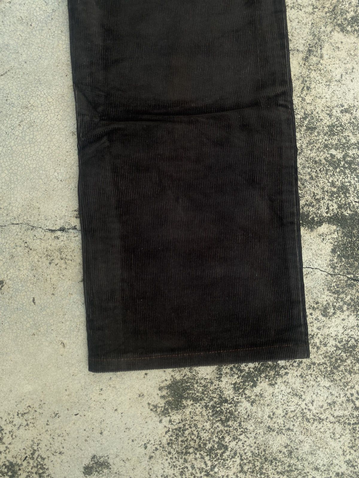 Burberry × Designer × Japanese Brand Burberry Loose Corduroy Pants Size US 32 / EU 48 - 20 Thumbnail