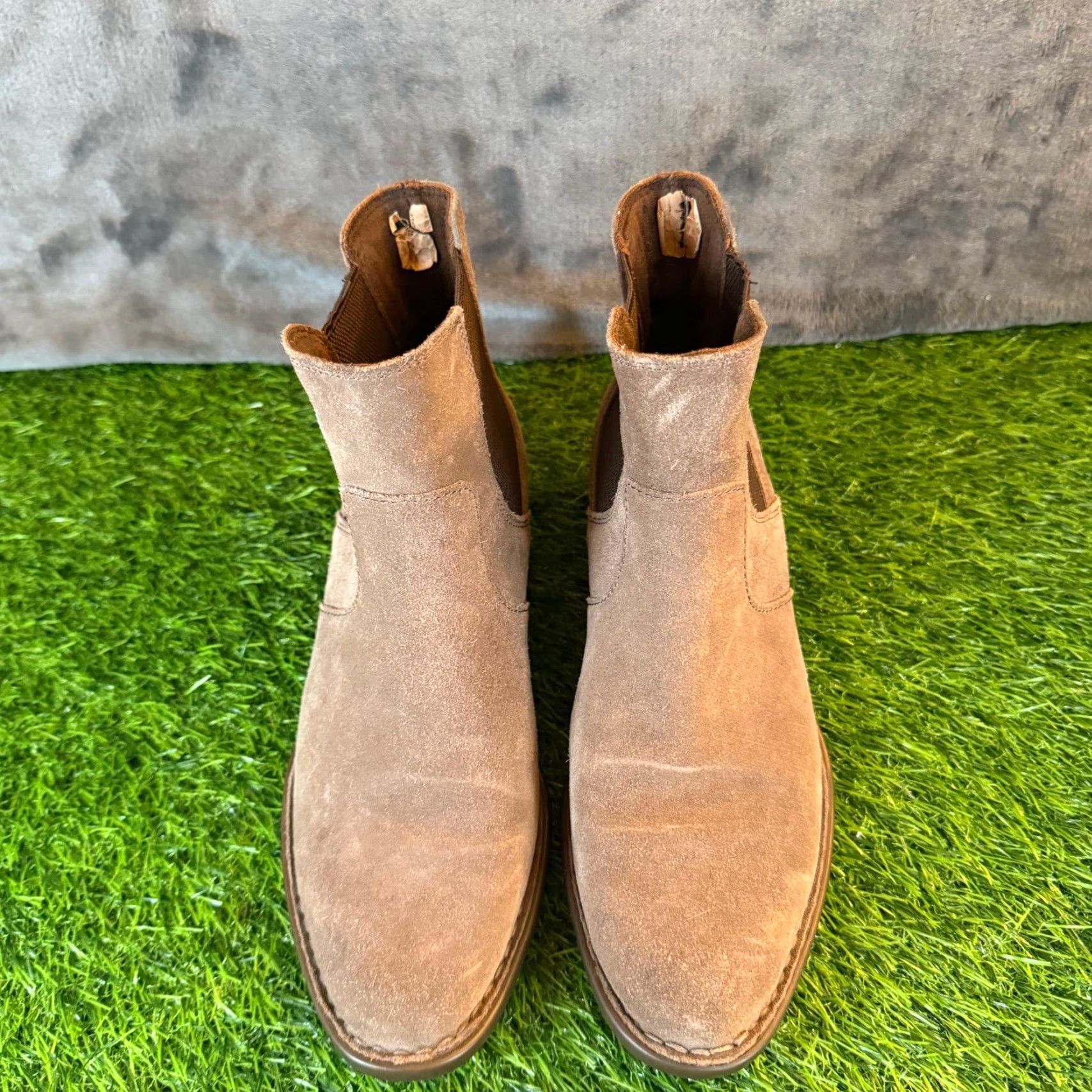 Born Born Suede Chelsea Boots Taupe Brown Ankle Booties Block Heel Womens 7 M Size US 7 / IT 37 - 4 Thumbnail