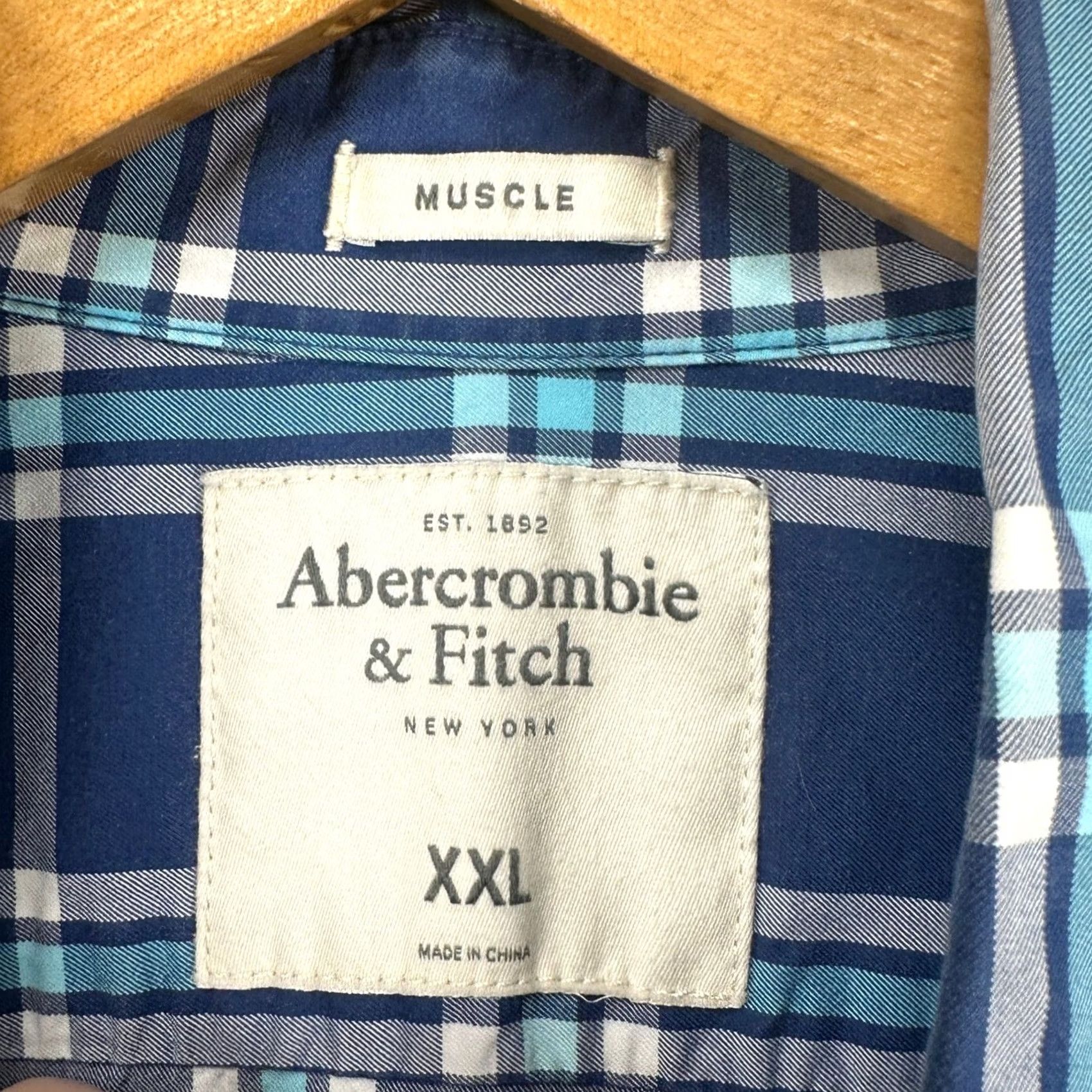Abercrombie & Fitch Abercrombie & Fitch Button-Down Shirt Mens 2XL Blue Plaid Long Sleeve Pocket Logo Shirt Size US XXL / EU 58 / 5 - 5 Thumbnail