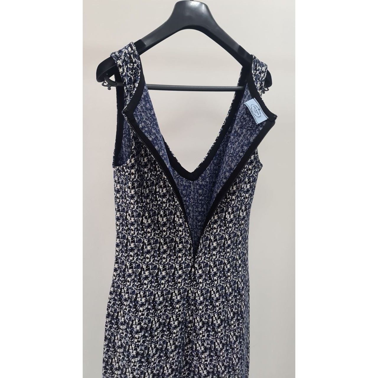 Prada Prada Knit Midi Dress Sz.M Size M / US 6-8 / IT 42-44 - 5 Thumbnail