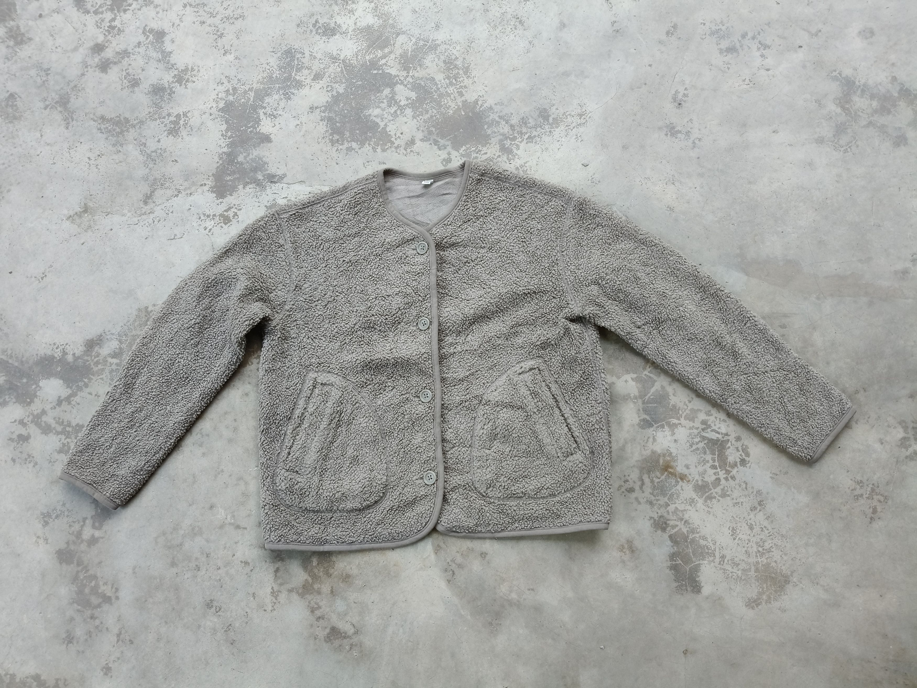 Uniqlo Uniqlo fleece Button Cardigan Size L / US 10 / IT 46 - 3 Thumbnail
