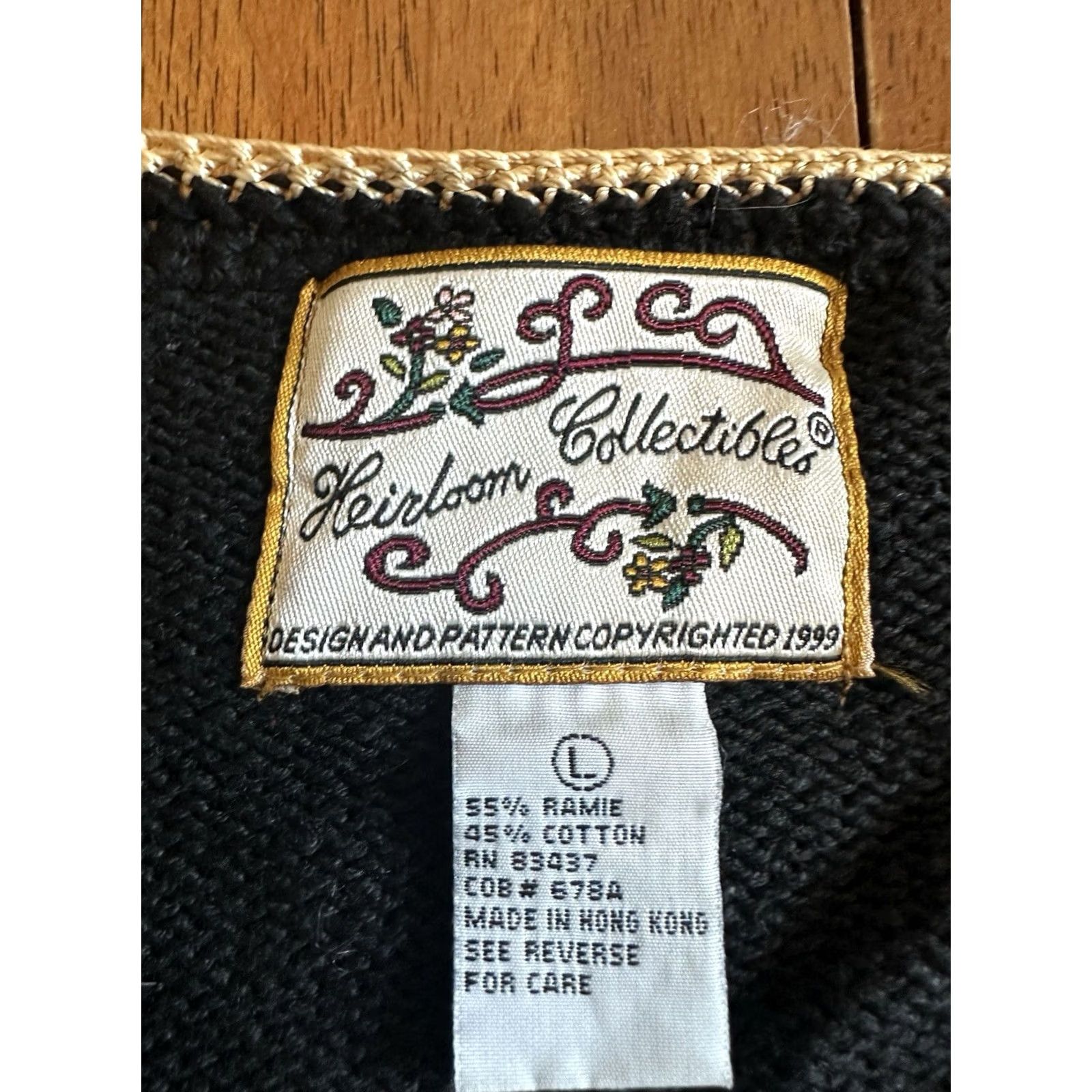 Vintage VINTAGE Heirloom Collectibles Cardigan Sweater New Year 2000 Embroidered Large Black Womens Size L / US 10 / IT 46 - 4 Thumbnail