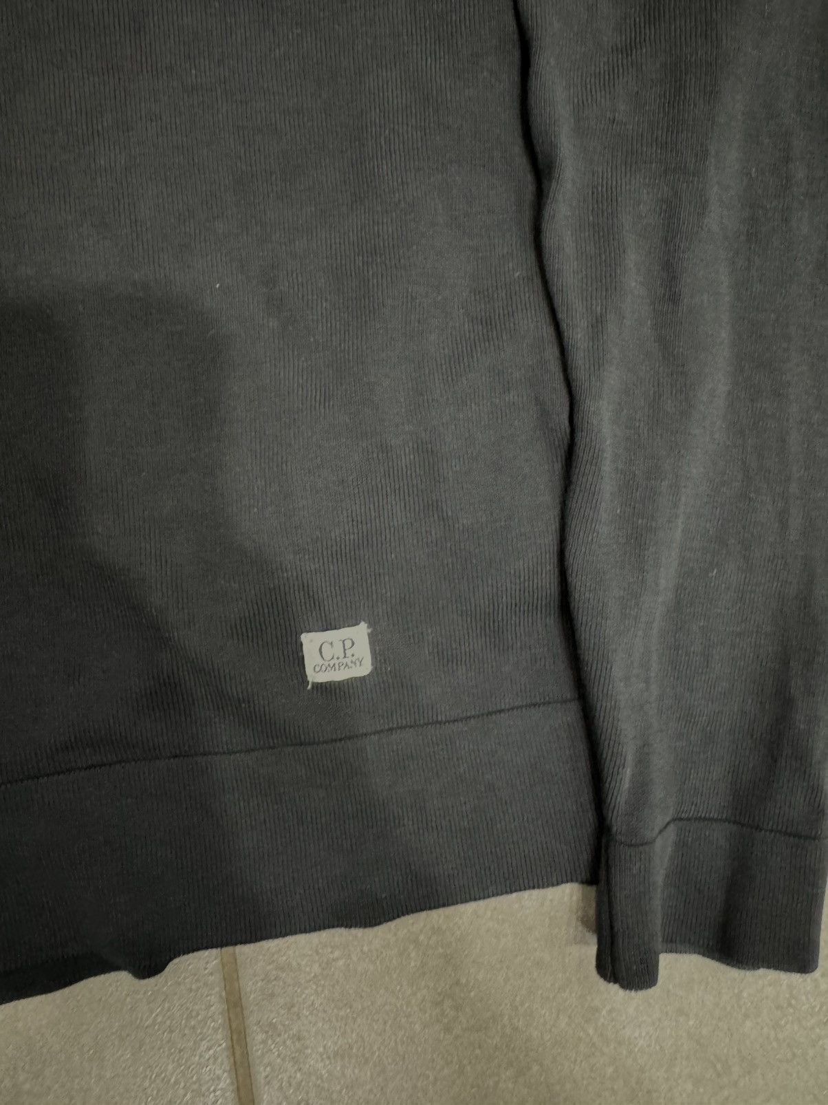 C.P. Company Longue sleeve cp compagny Size US M / EU 48-50 / 2 - 4 Thumbnail