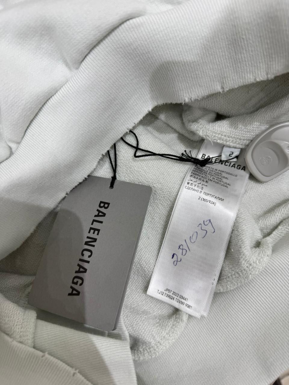 Balenciaga CC28 Distressed Hoodie in White Size US M / EU 48-50 / 2 - 3 Thumbnail