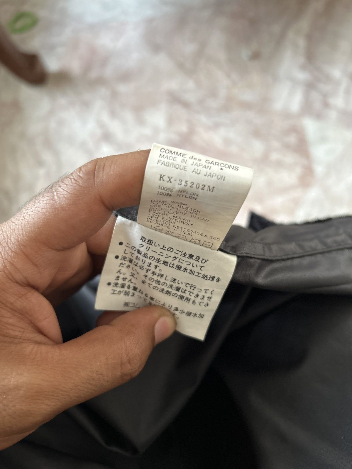 Comme des Garcons Cdg black raincoat spellout on wrist Size US L / EU 52-54 / 3 - 19 Thumbnail