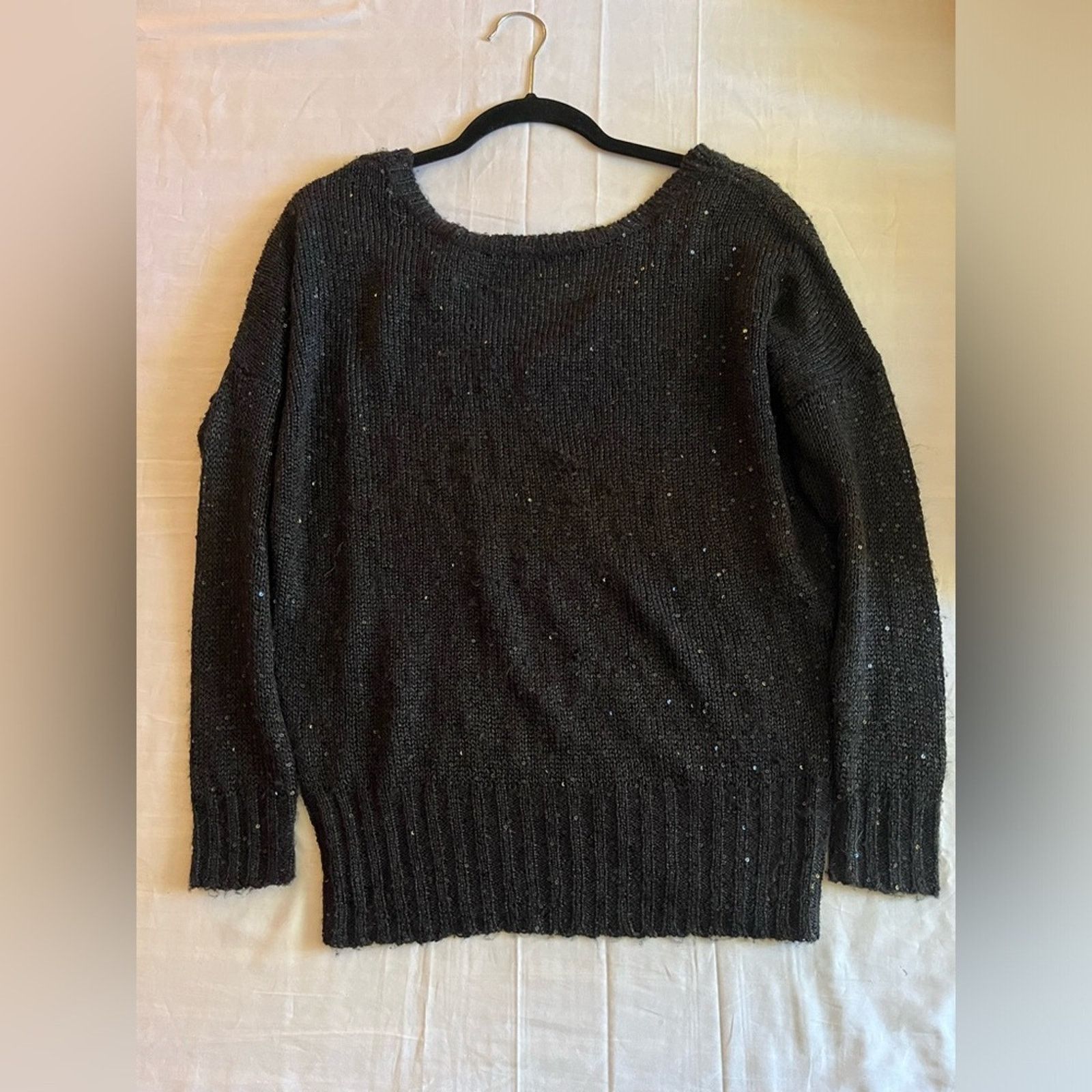Reiss Reiss V Neck Sweater Sequins Black Size Small Size S / US 4 / IT 40 - 2 Thumbnail