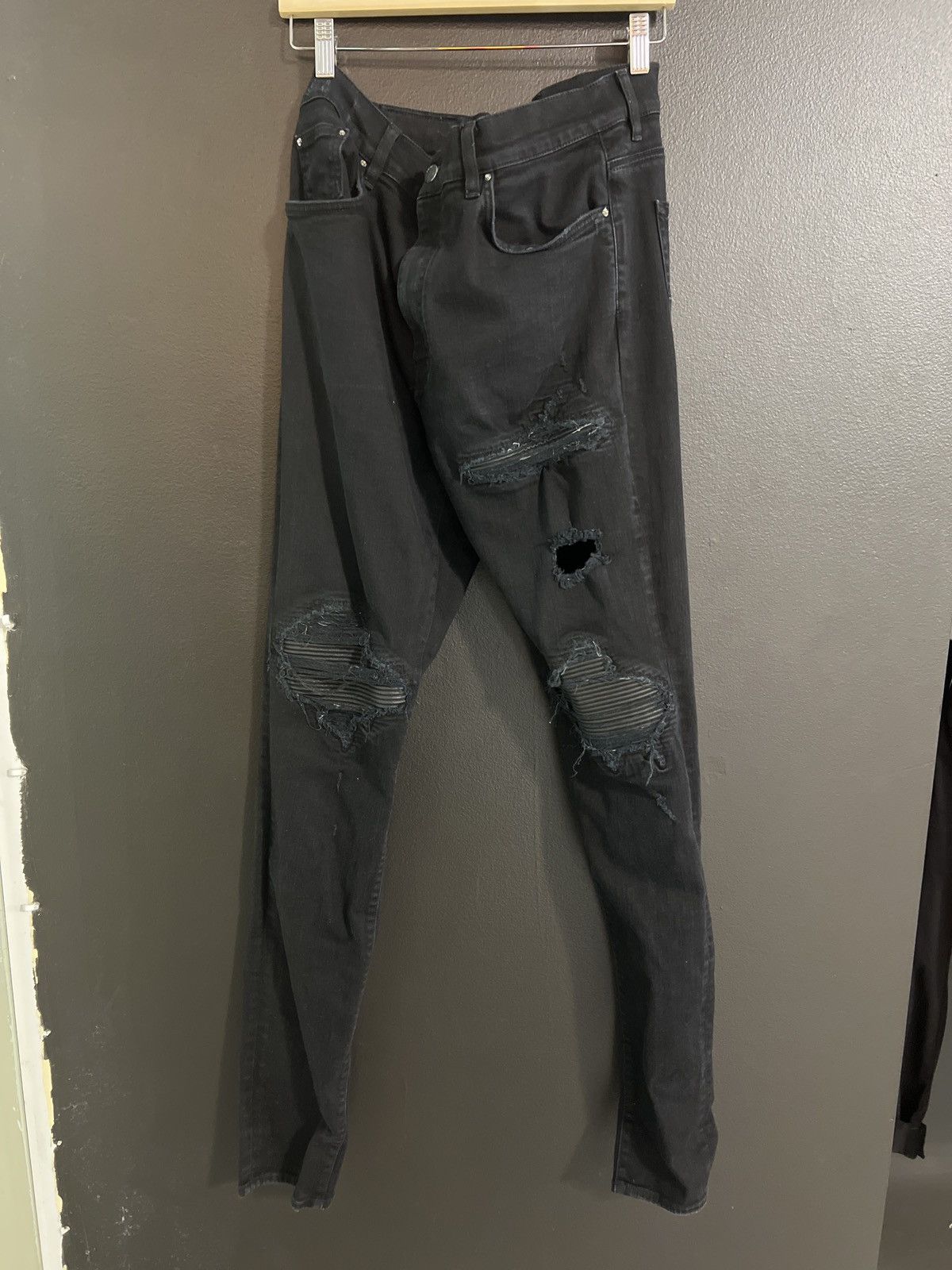 image of Amiri Jeans Size 36 in Black, Men's