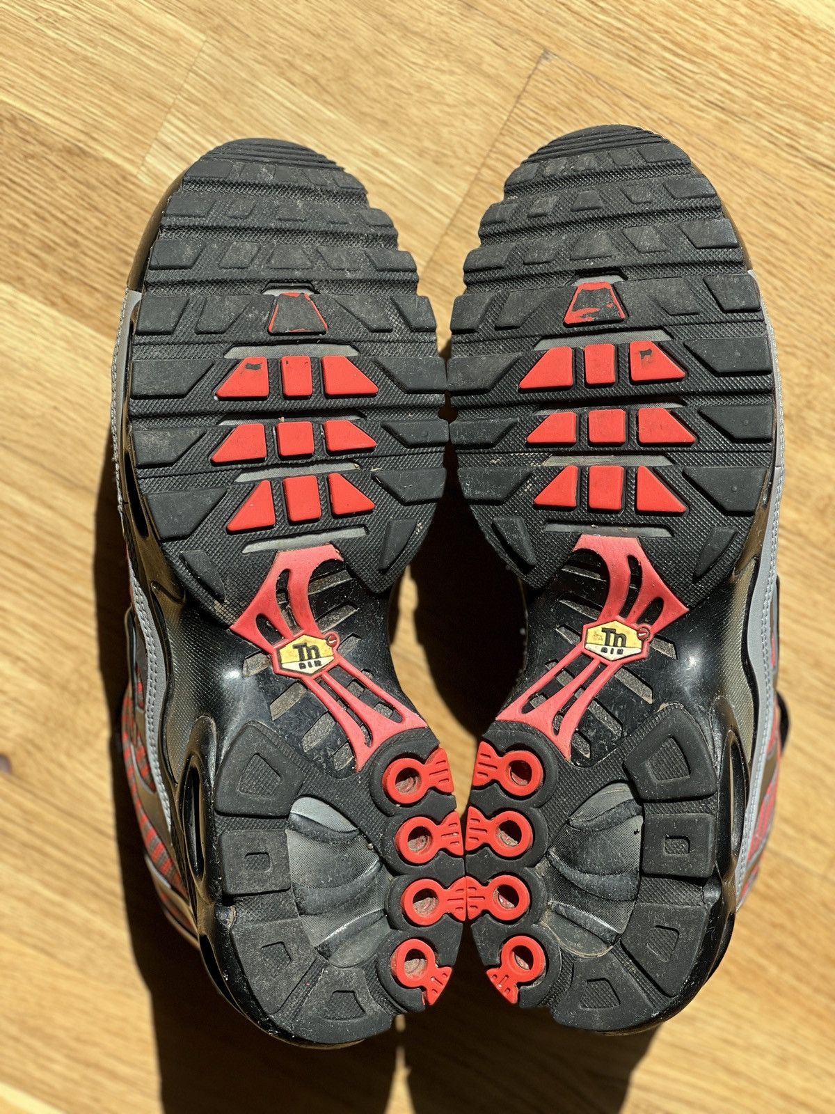Nike Nike Air Max Plus “Euro Tour” Size US 9.5 / EU 42-43 - 5 Thumbnail