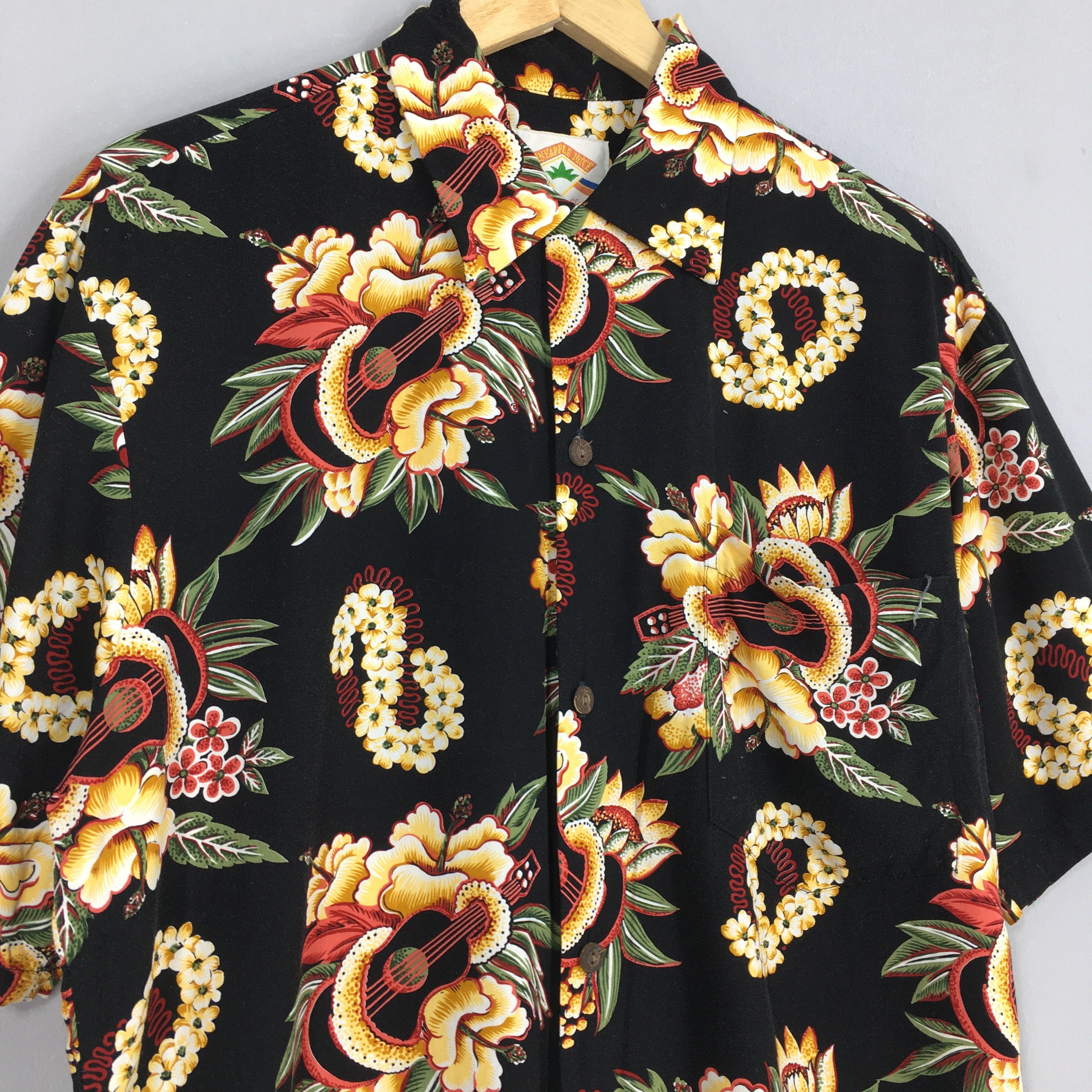 Life's a Beach Vintage Aloha Floral Tropical Pineapples Hawaii Shirt Small Size US S / EU 44-46 / 1 - 3 Thumbnail
