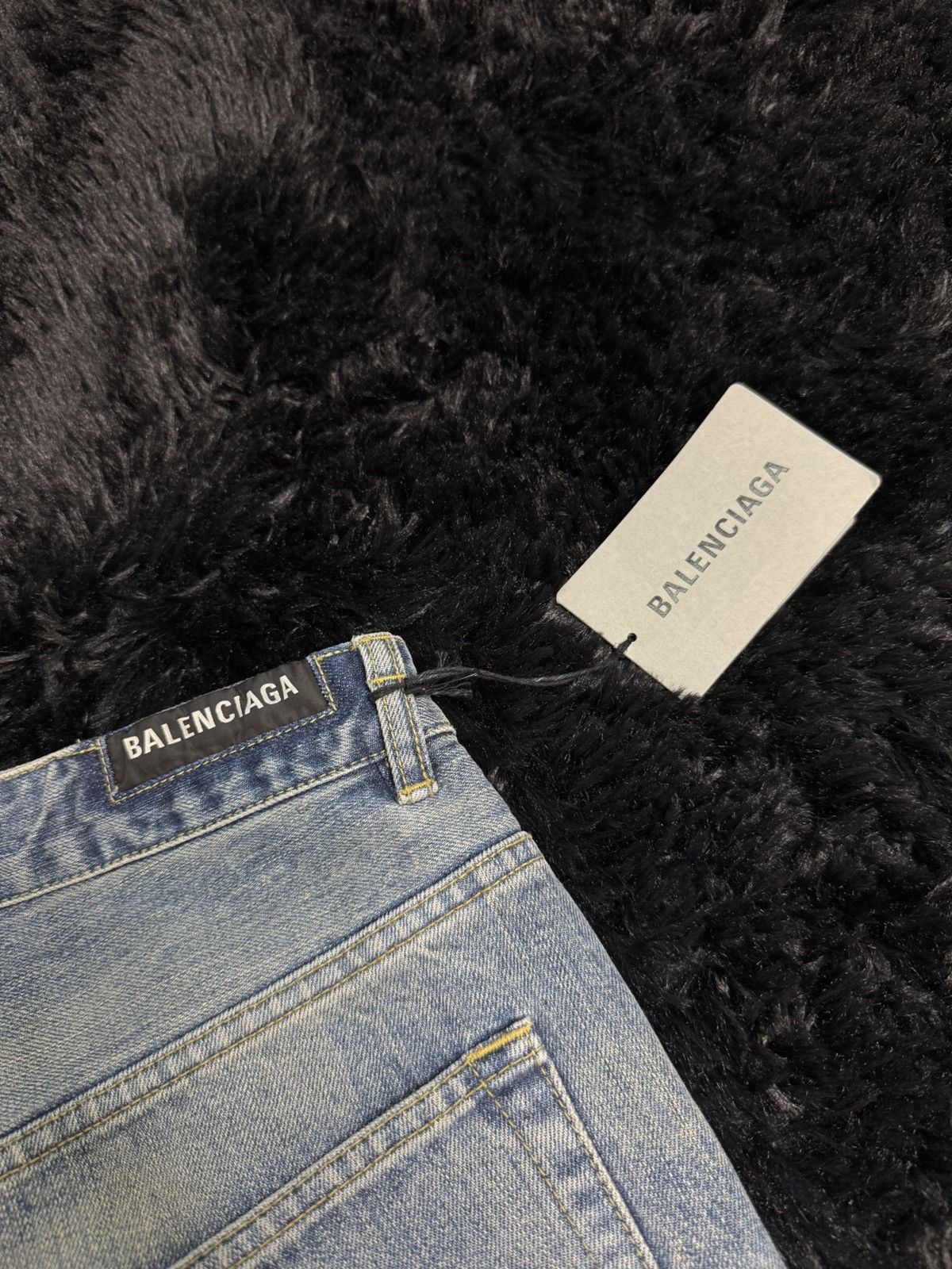 Balenciaga Balenciaga Baggy Destroyed Denim Size US 28 / EU 44 - 13 Thumbnail