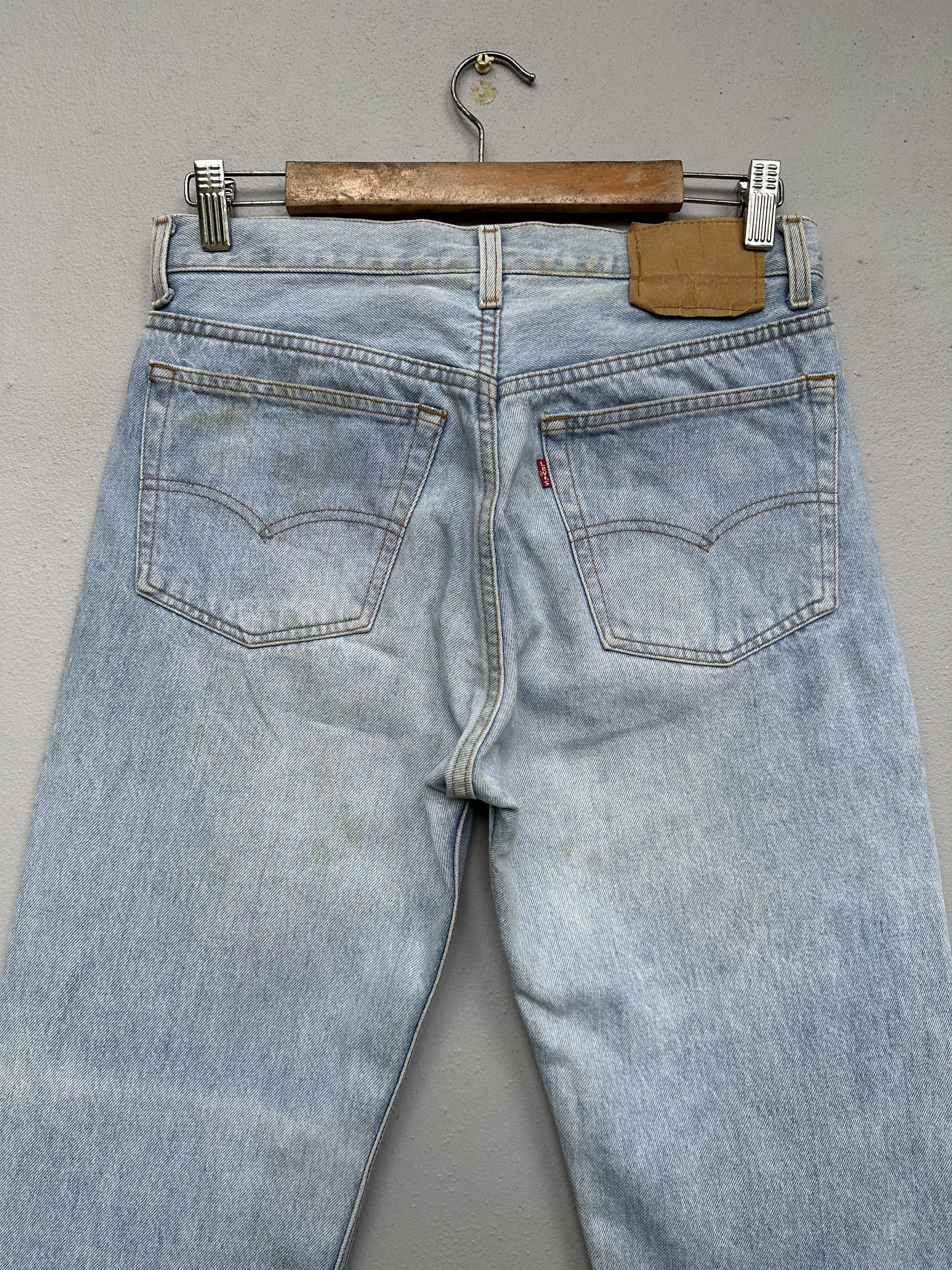 Levi's Vintage 1993 Levi's 501 Distressed Denim Jeans Size US 30 / EU 46 - 13 Thumbnail