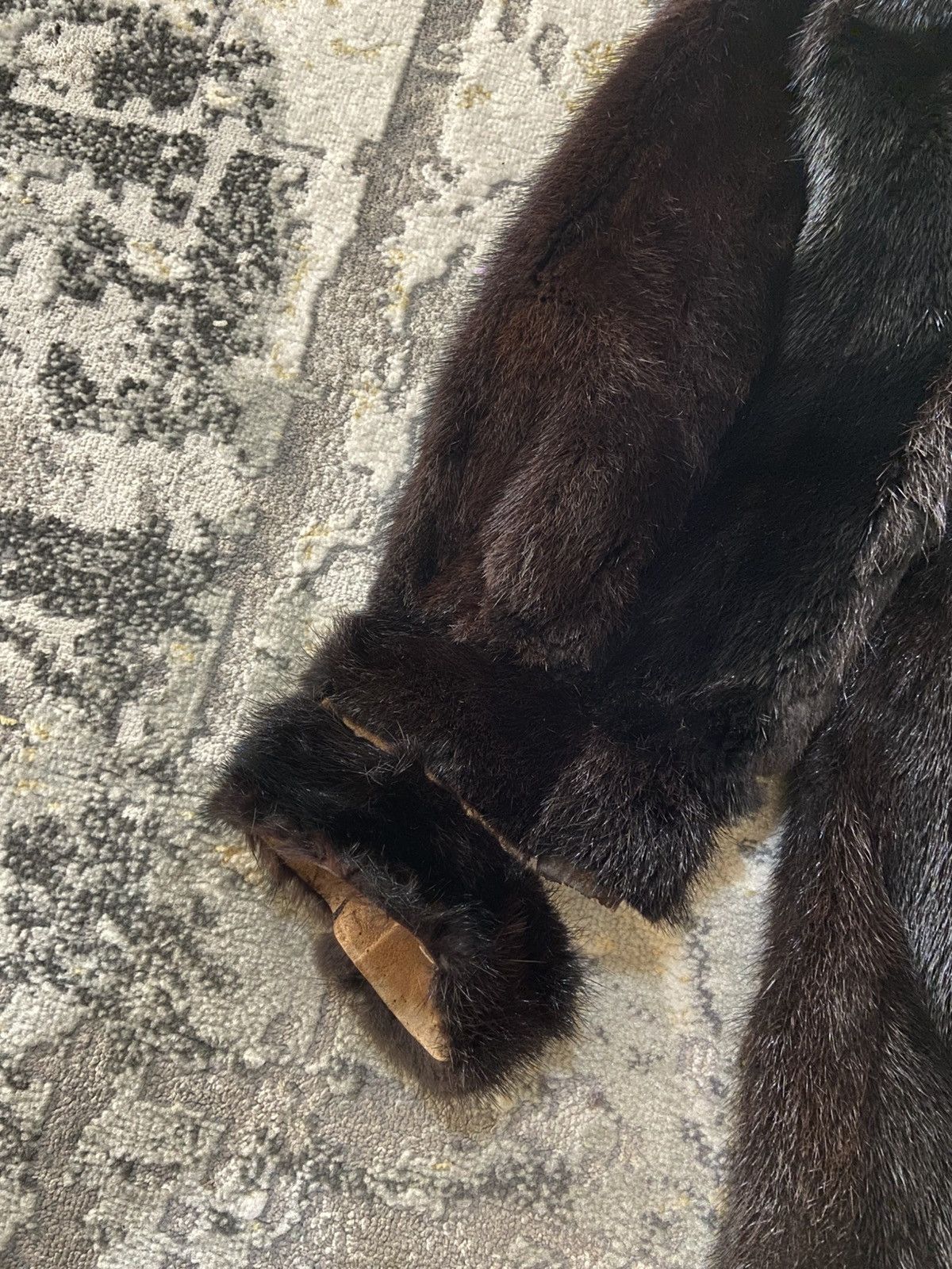 Sagafurs VINTAGE SAGAFOX FUR BLACK MINK SAGA COAT Size L / US 10 / IT 46 - 19 Thumbnail