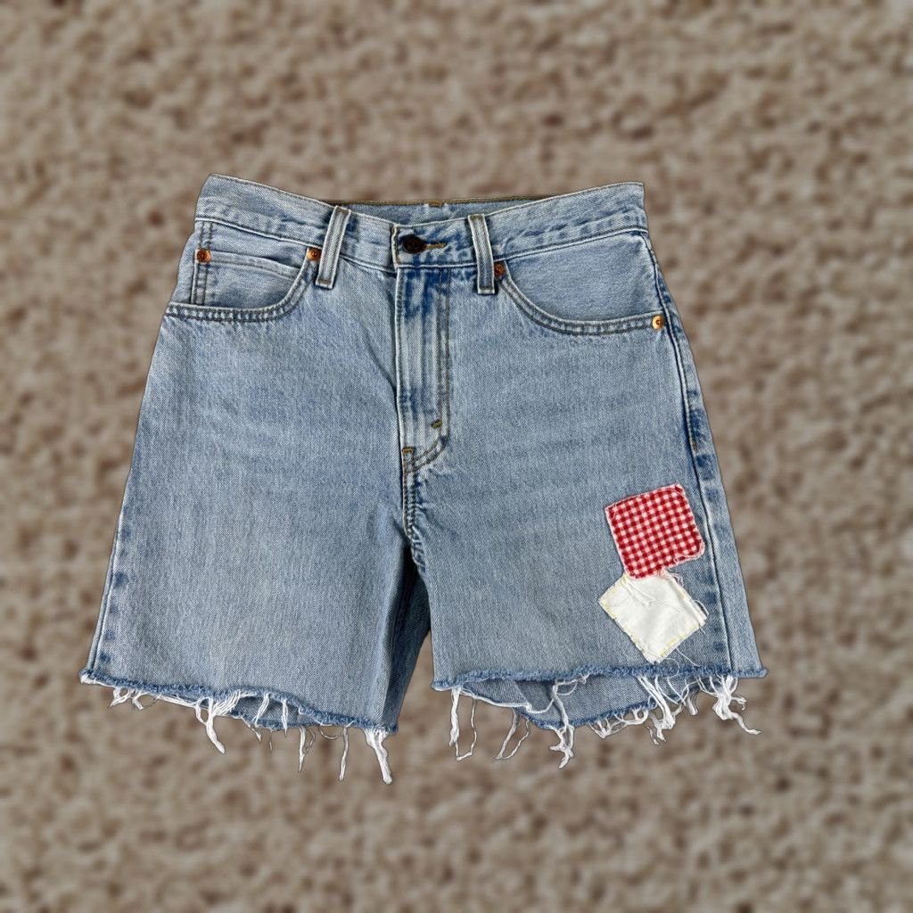 Levi's Levis Womens Denim Short Cut-Off 24 Blue Jean 5-Pocket Stitch Button Mid Rise 5.5in Inseam Casual Jazz Size 42" / US 20 - 1 Thumbnail