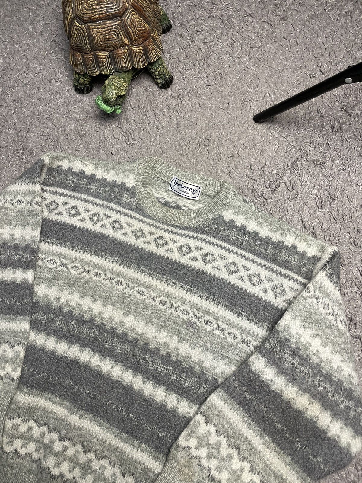 Burberry Vintage Burberrys London Small Logo Wool women Sweater Size S / US 4 / IT 40 - 2 Thumbnail