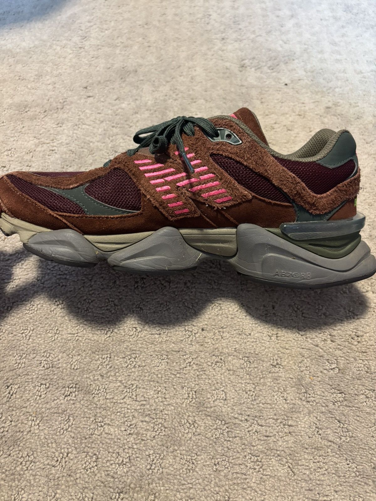 New Balance New Balance 9060 Burgundy Pink Size US 11 / EU 44 - 6 Thumbnail
