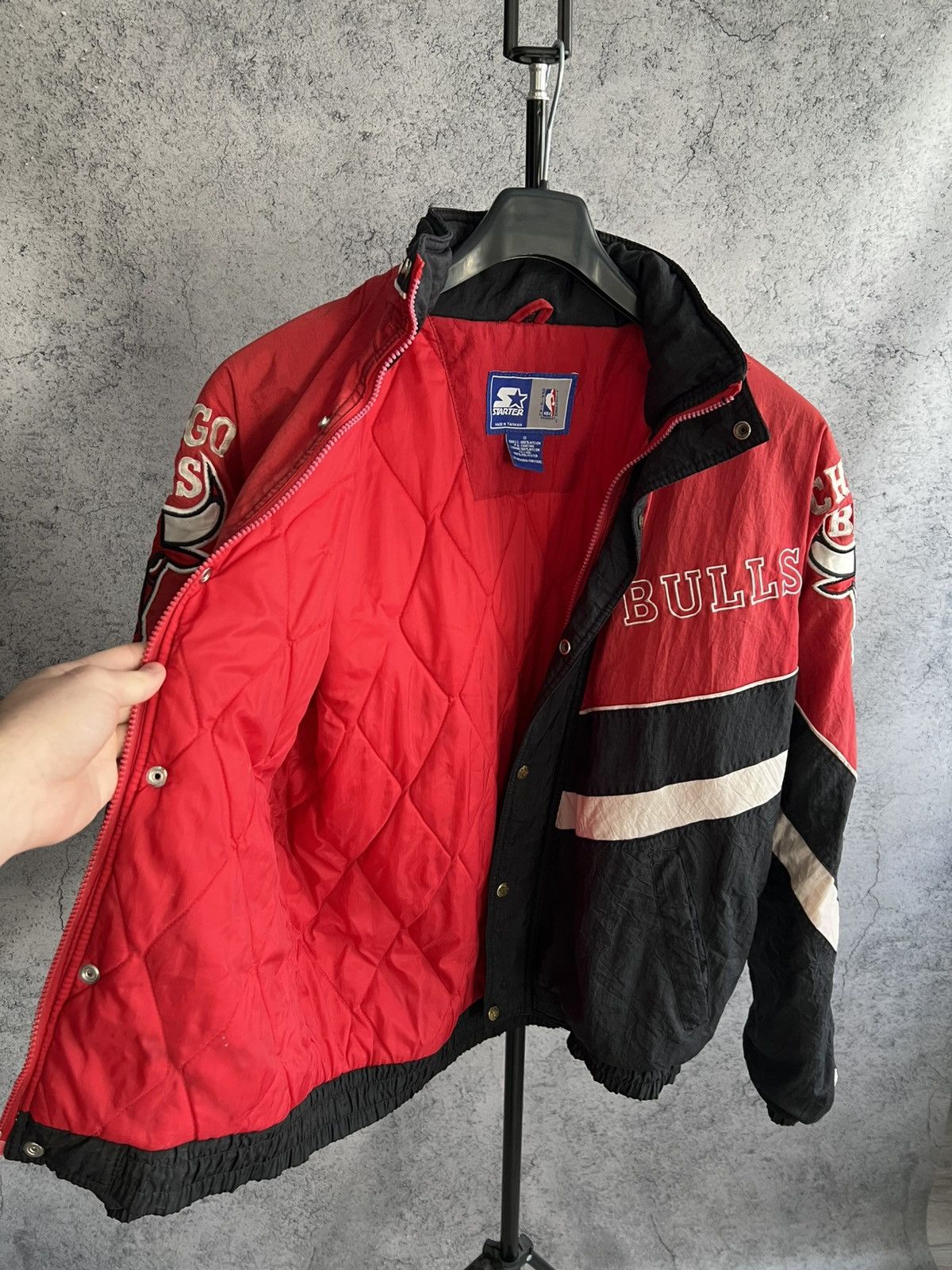 Starter Vintage Starter NBA Chicago Bulls Jacket 1990s Nylon Size US S / EU 44-46 / 1 - 9 Thumbnail